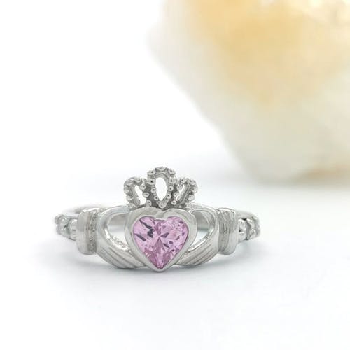 What does the harp mean in ireland