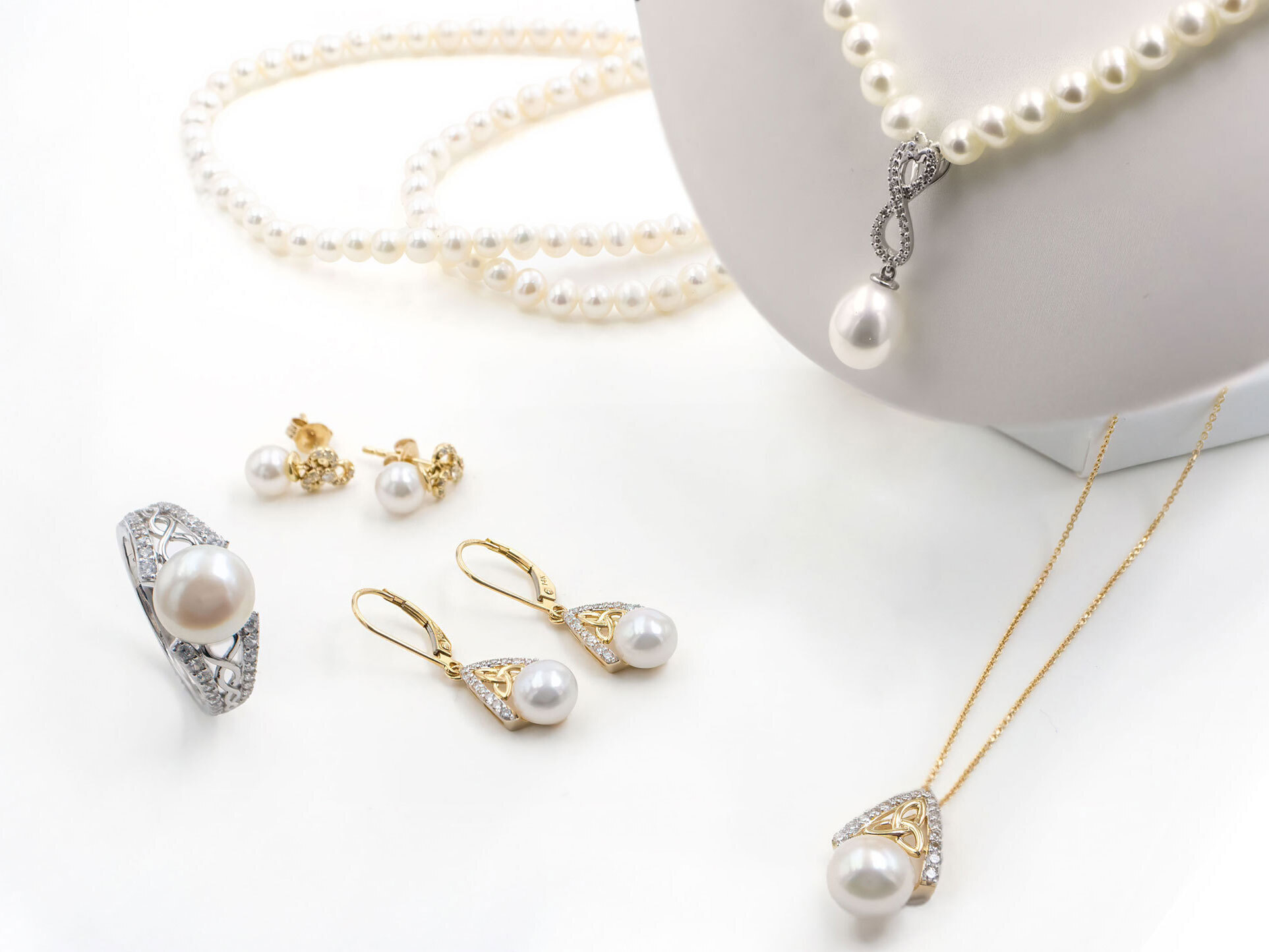 Why does June have 3 Birthstones?