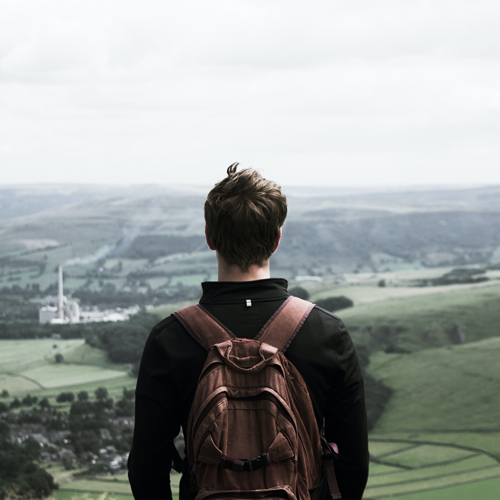 Can Men Wear Claddagh Rings?
