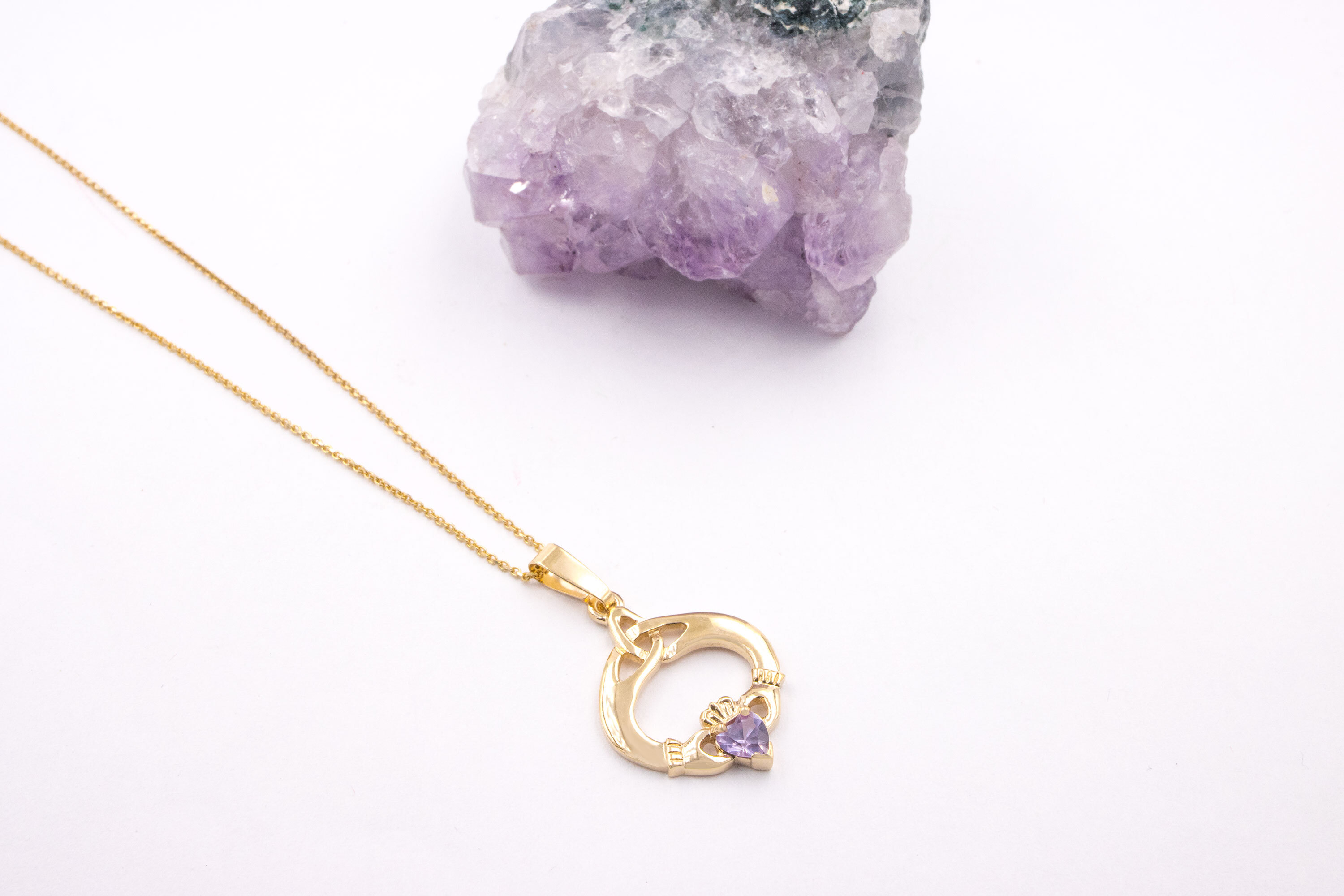 Womens Genuine 10K Yellow Gold Claddagh Necklace