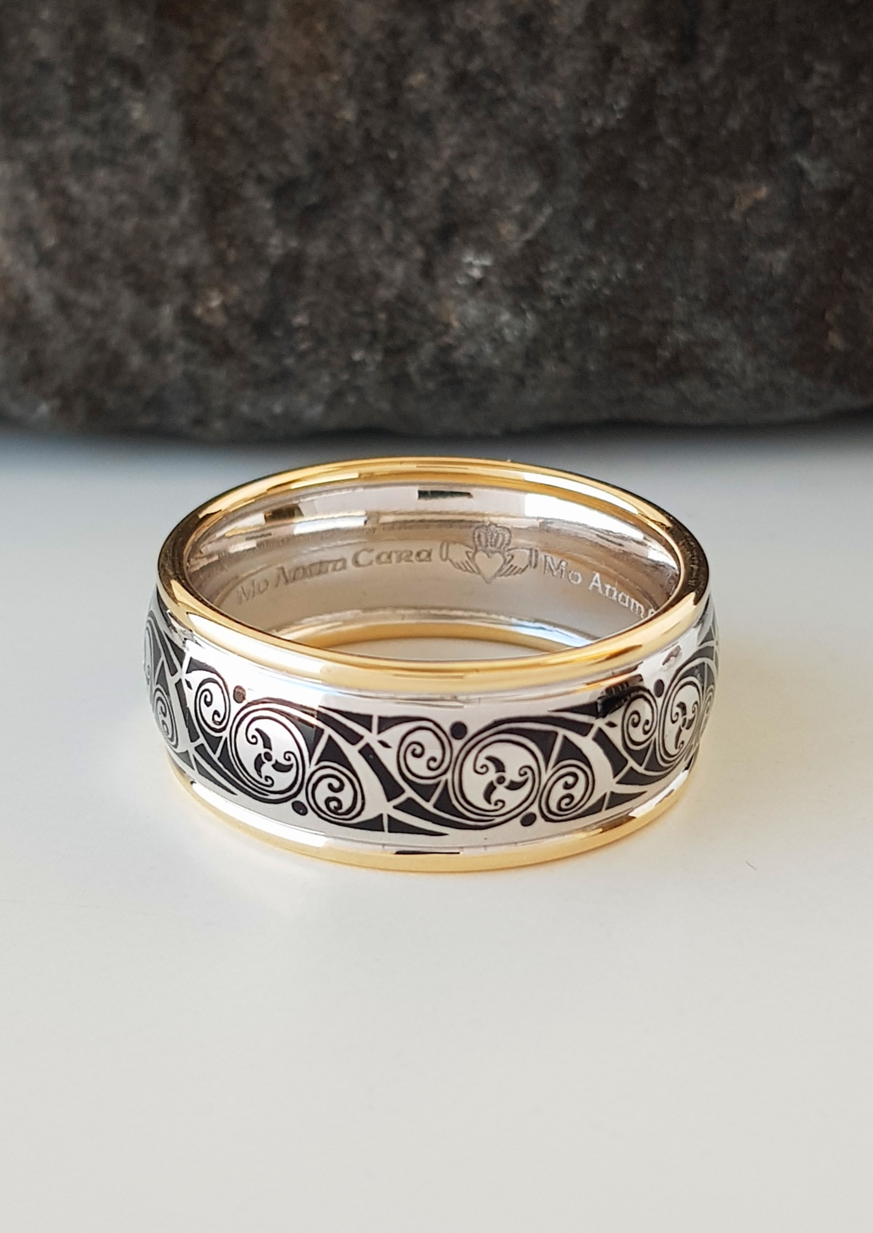 Attractive 14K White Gold & Yellow Gold Triskele Ring With a Polished Finish