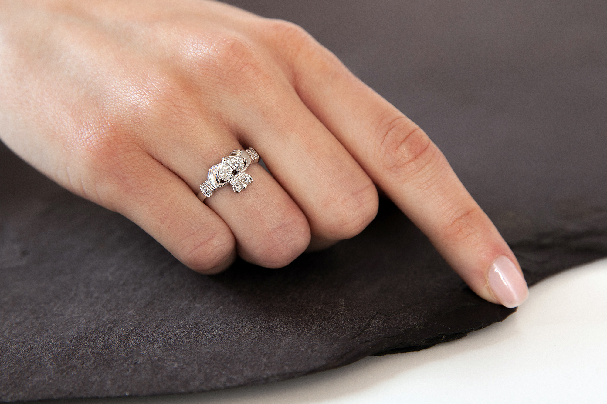 Authentic Platinum Claddagh 9.0mm Ring For Women - Model Photo