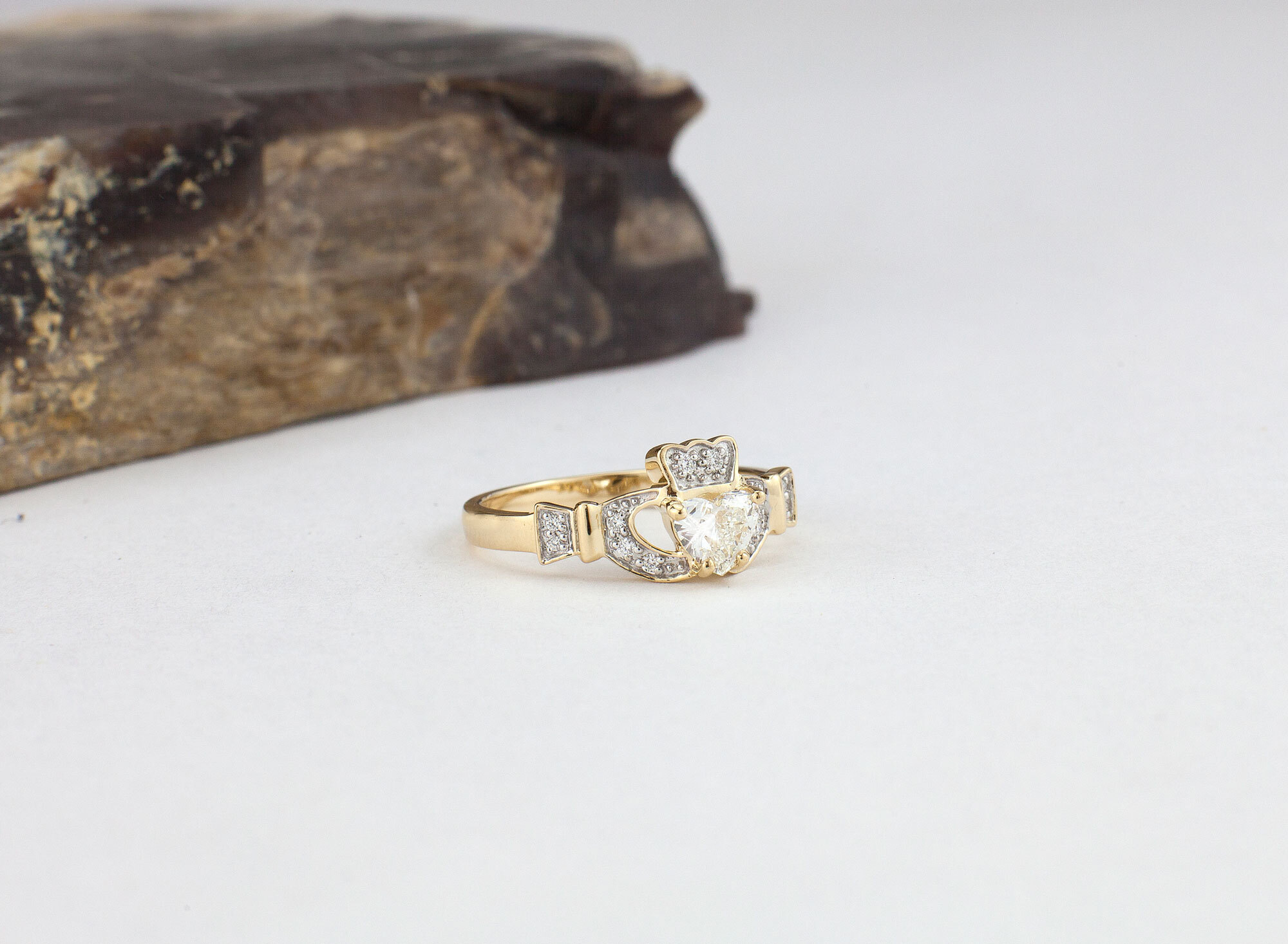 Real Yellow Gold Claddagh Engagement Ring For Women