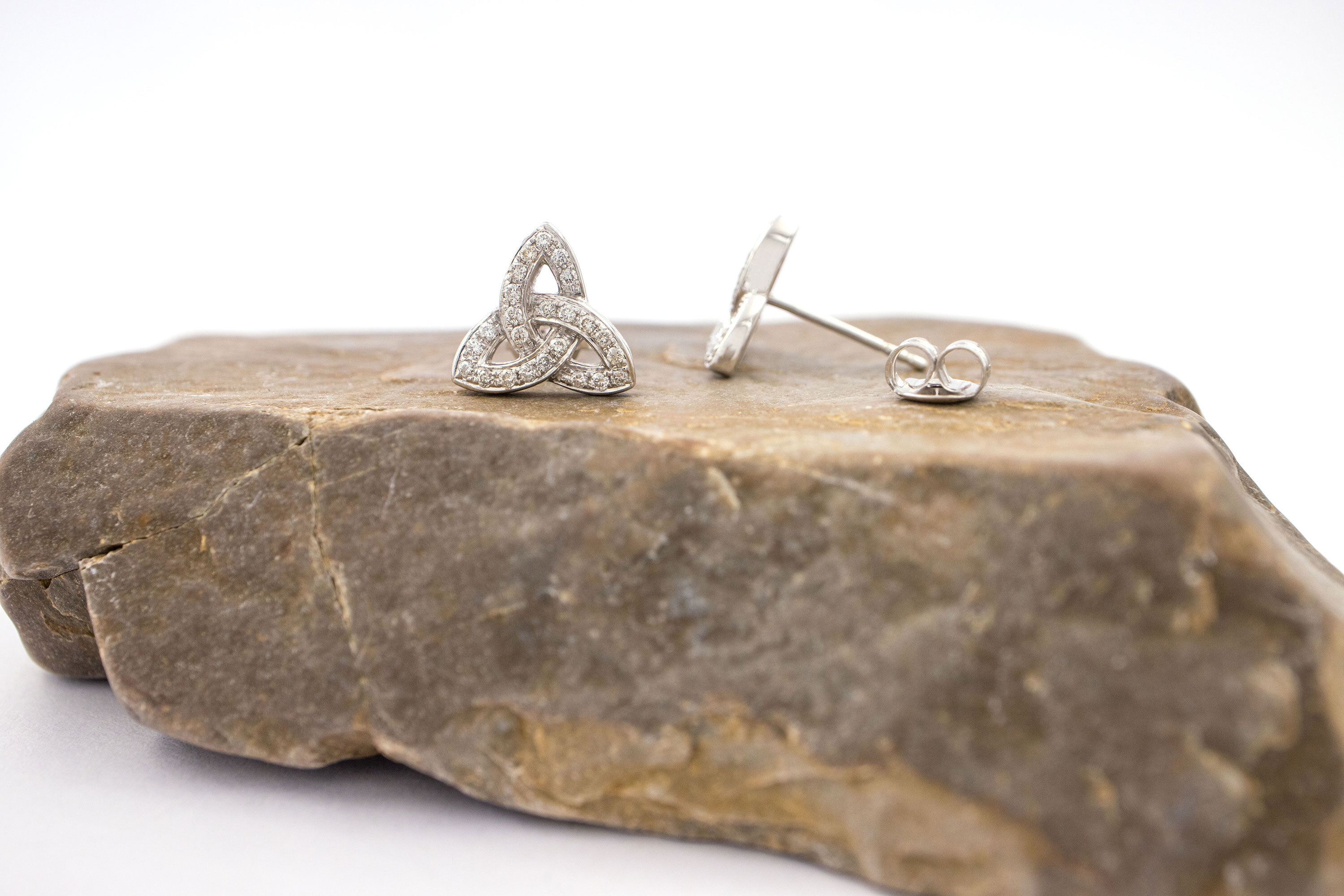 Striking White Gold Trinity Knot Gift Set For Women