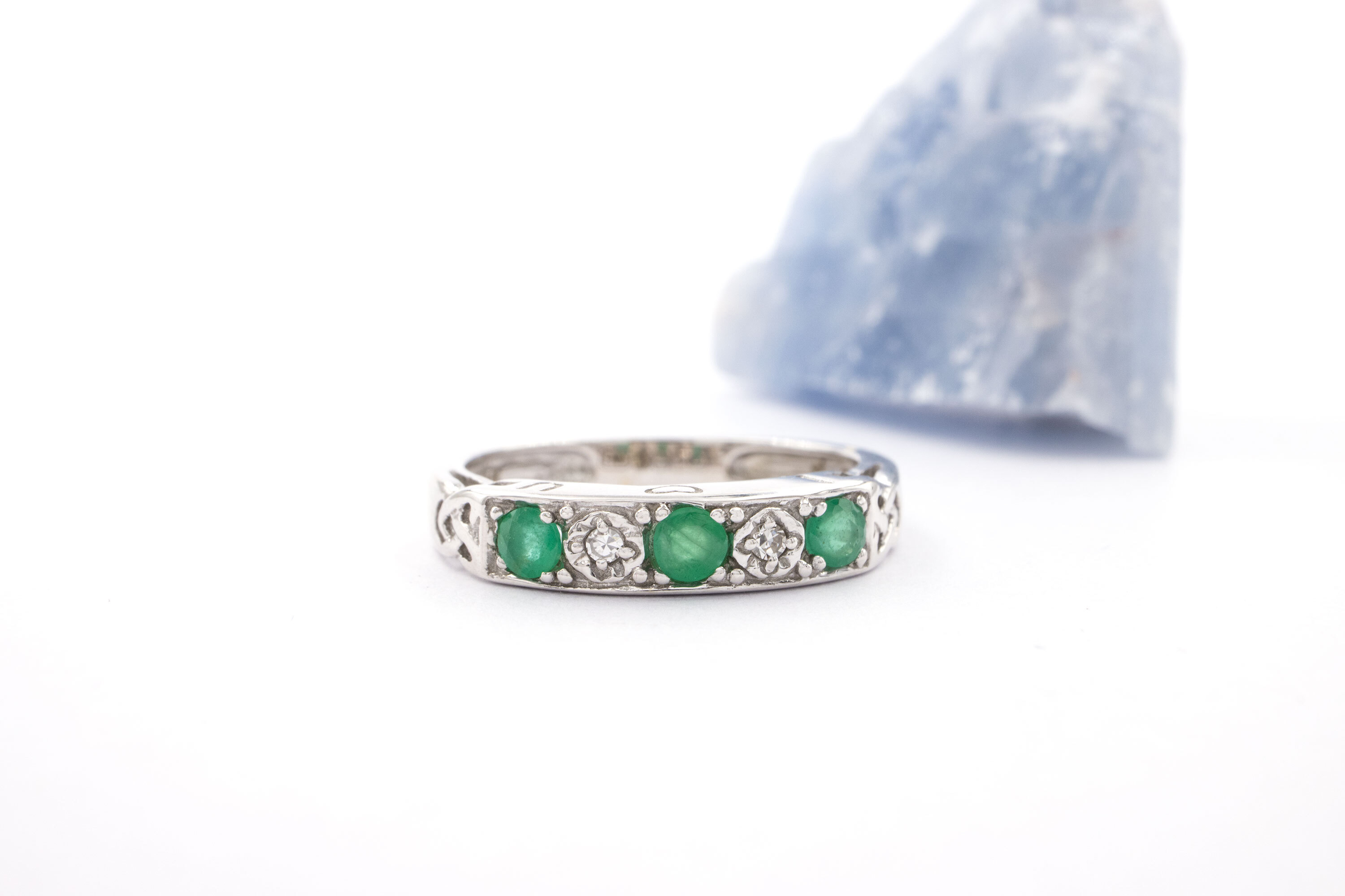 Attractive White Gold Celtic Knot Ring For Women