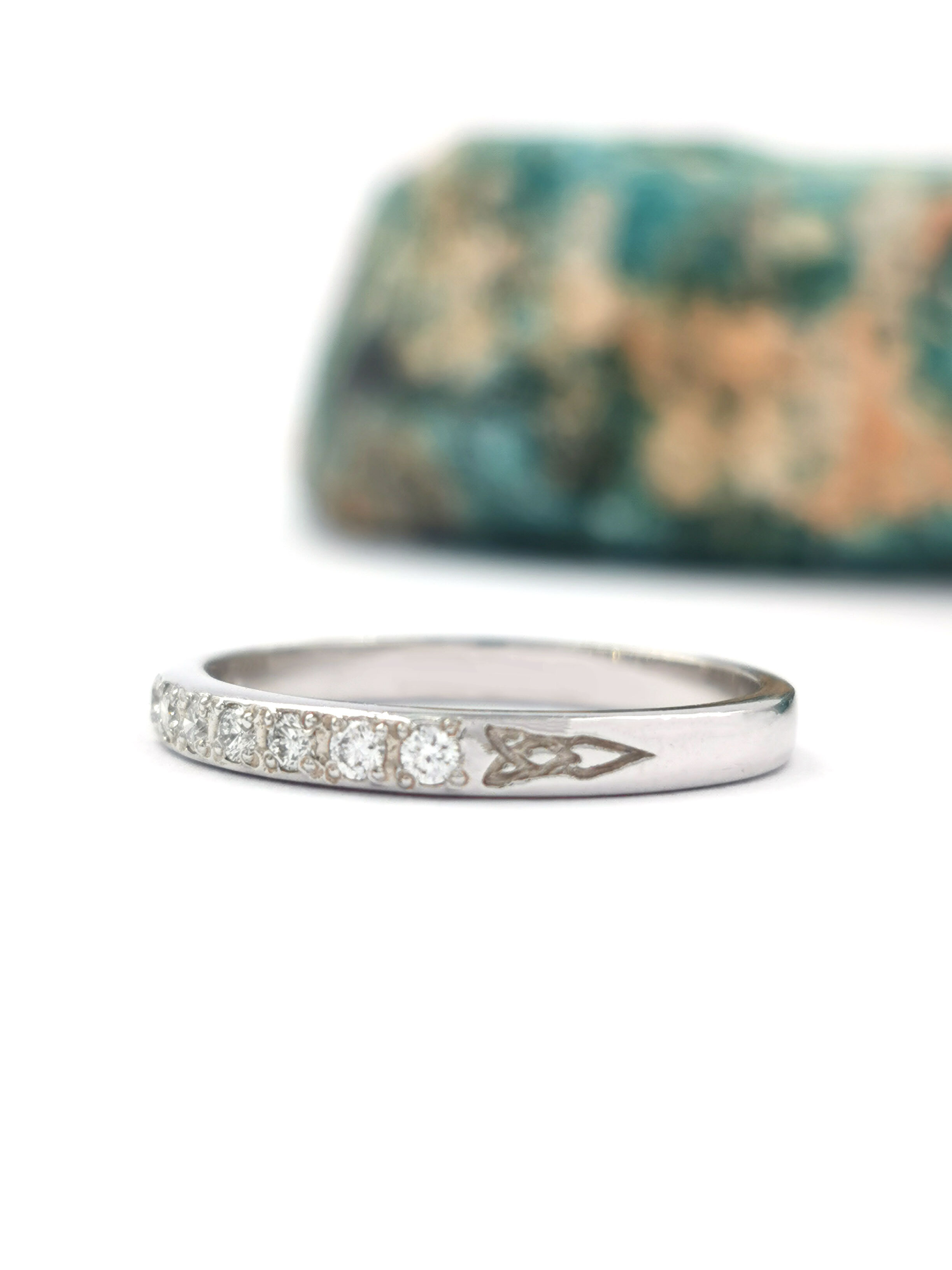 Womens Trinity Knot 2.0mm Ring in Real White Gold