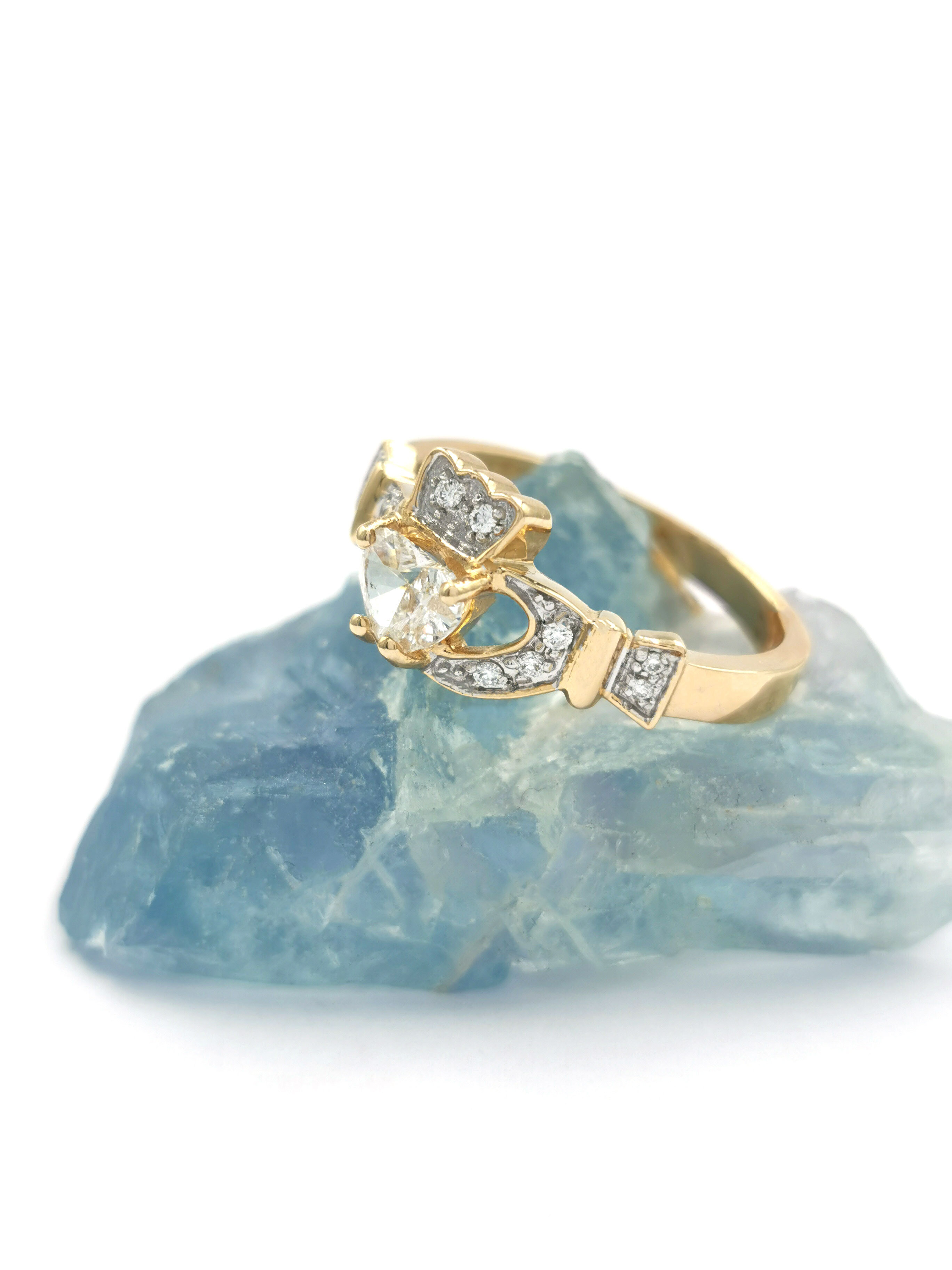 Romantic 14K Yellow Gold Claddagh Ring For Women With a Polished Finish