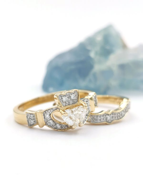 Womens Striking Polished Yellow Gold Claddagh 0.50ct Lab Grown Diamond Ring