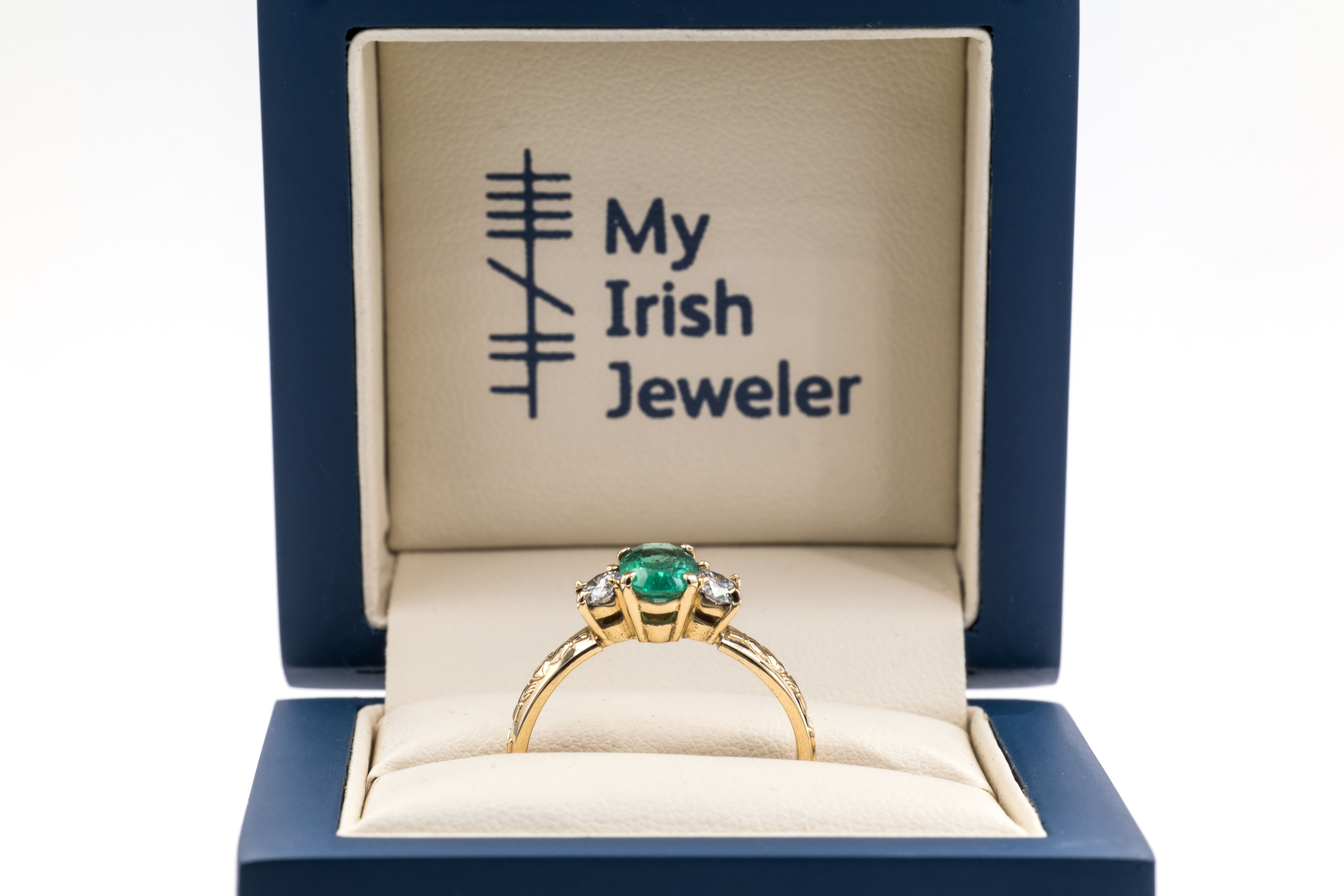 Womens Claddagh & Celtic Knot 0.75ct Natural Emerald Engagement Ring in Real Yellow Gold