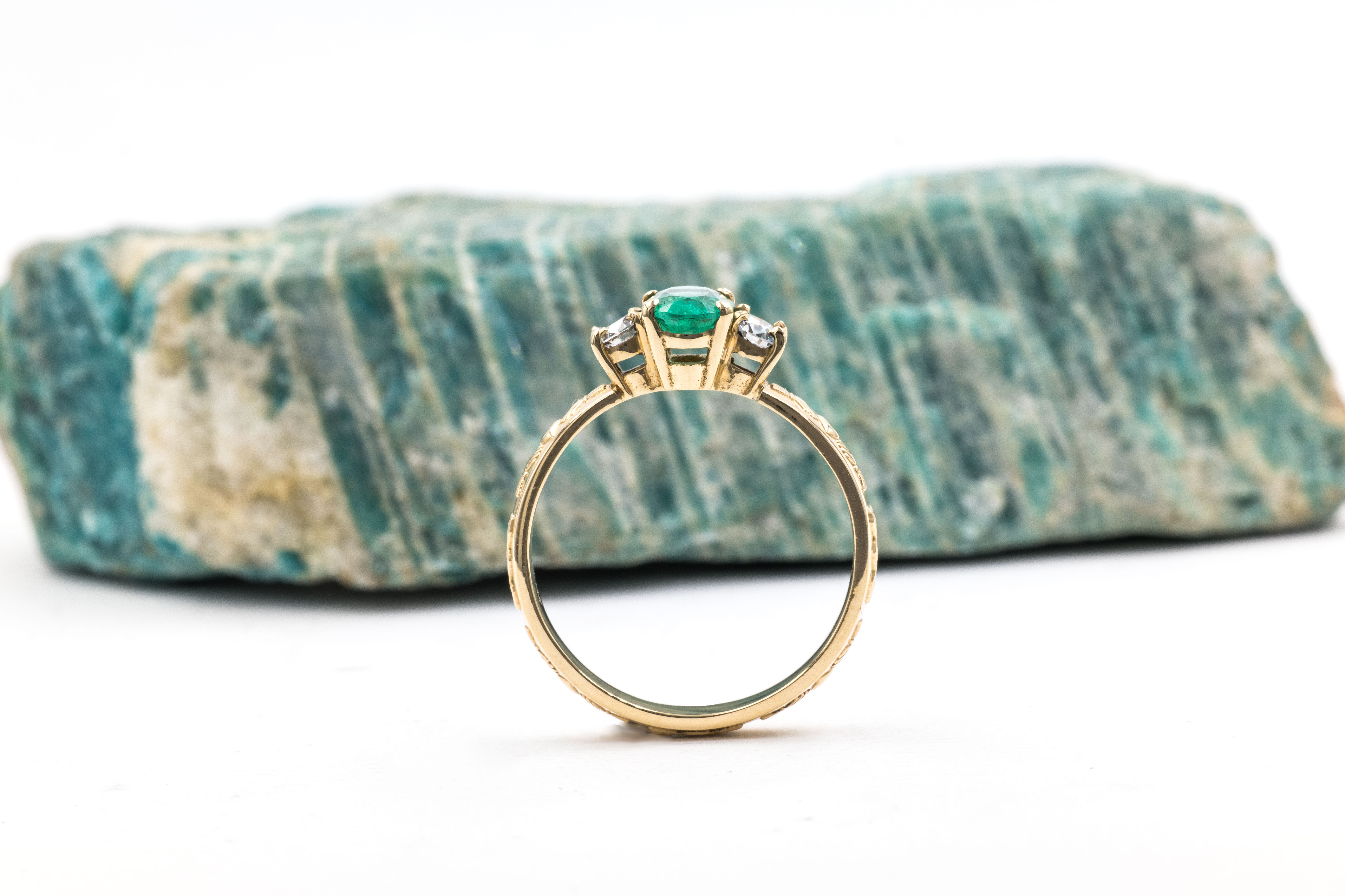 Womens Irish 14K Yellow Gold Claddagh Engagement Ring