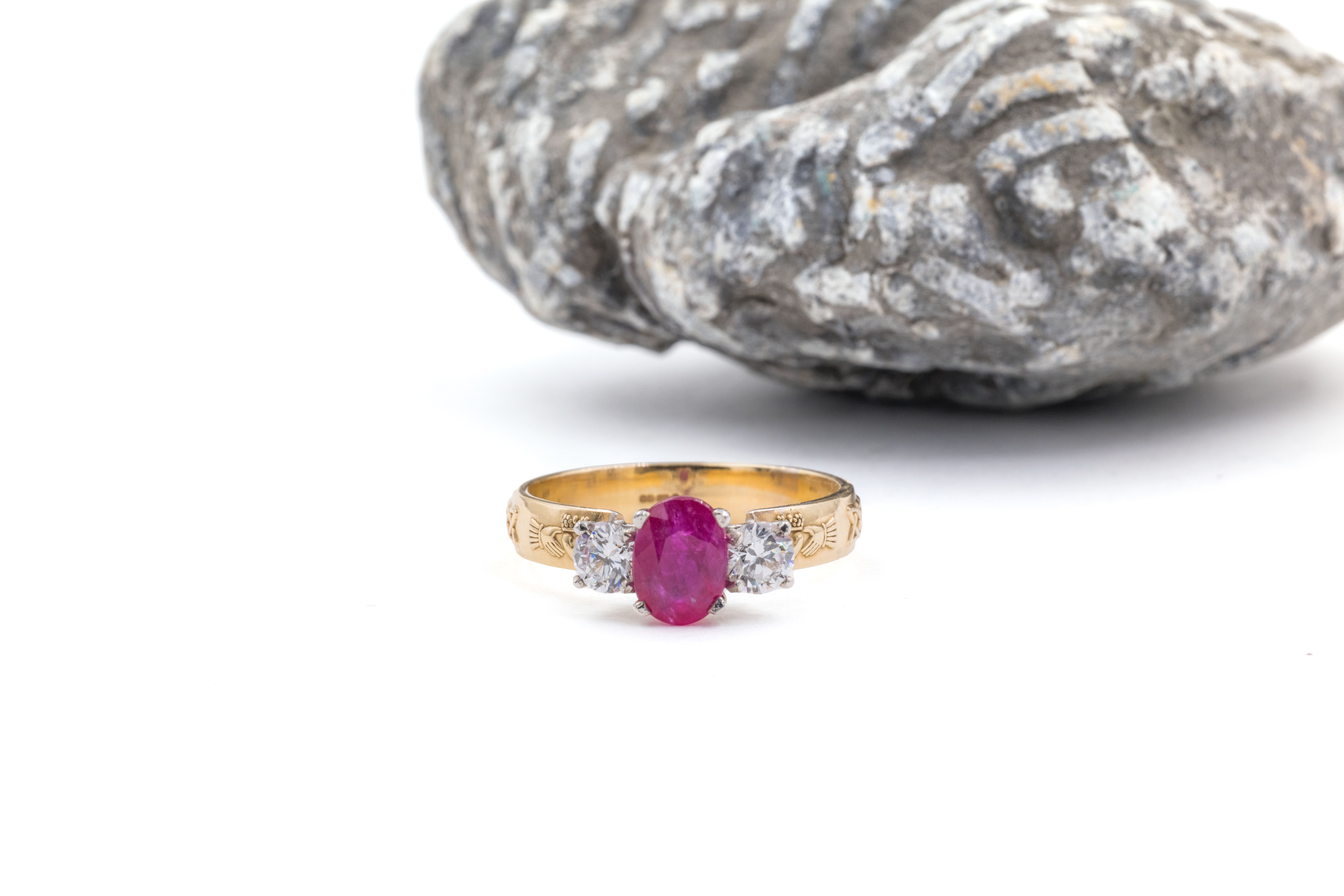 Womens Polished Claddagh & Celtic Knot 0.75ct Natural Ruby Ring in Real Yellow Gold