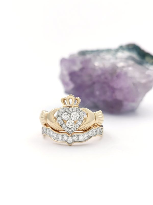 Real 14K Yellow Gold Claddagh Ring For Women