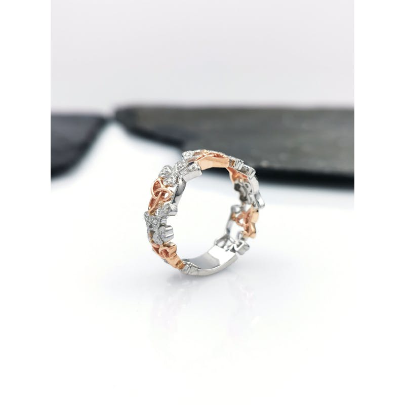 Womens Shamrock & Trinity Knot Ring in White Gold & Rose Gold
