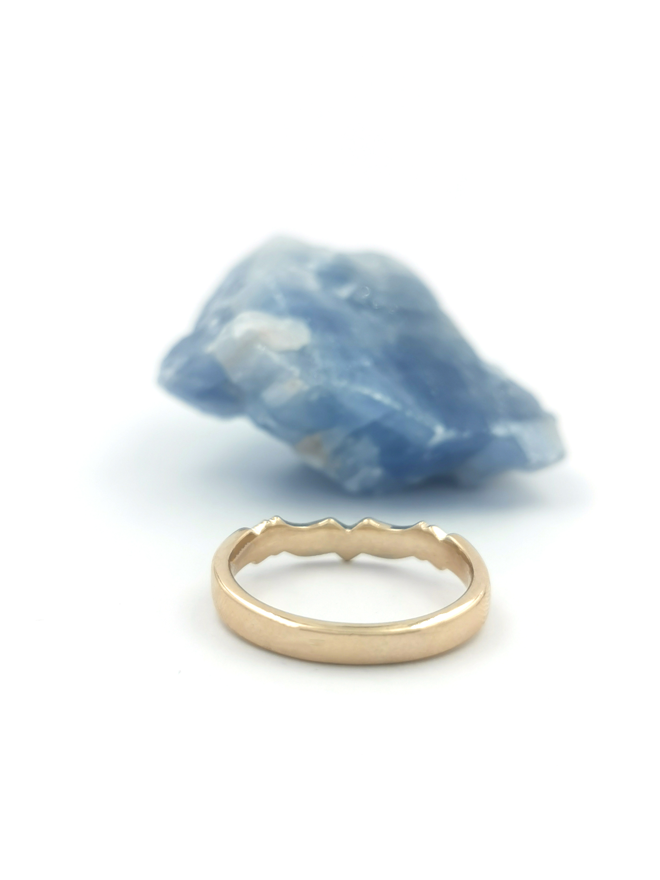 Gorgeous 14K Yellow Gold Claddagh Ring For Women. Picture Of The Back.