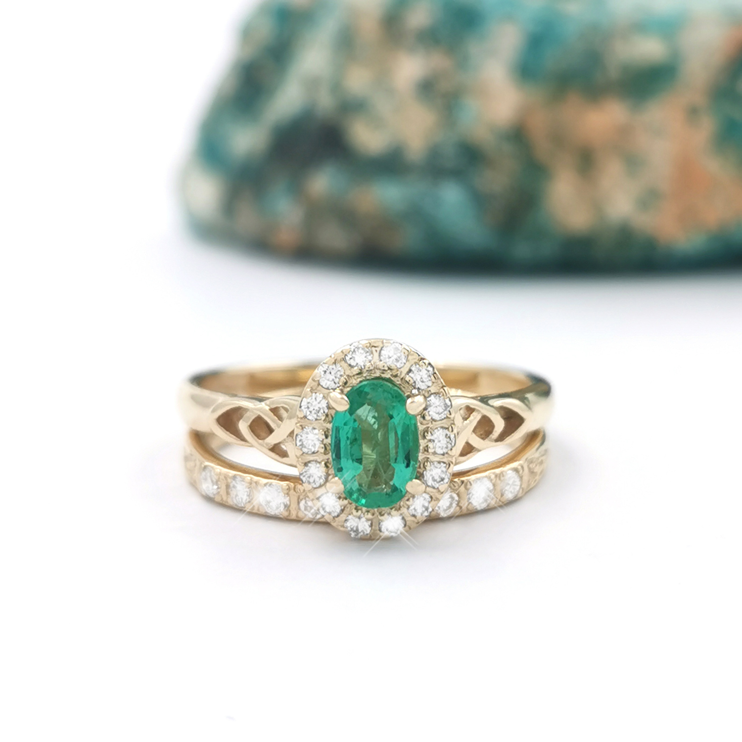 14k emerald diamond ring