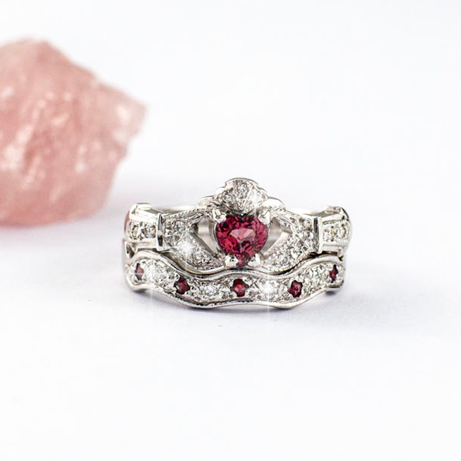 Womens Gorgeous 14K White Gold Claddagh Ring