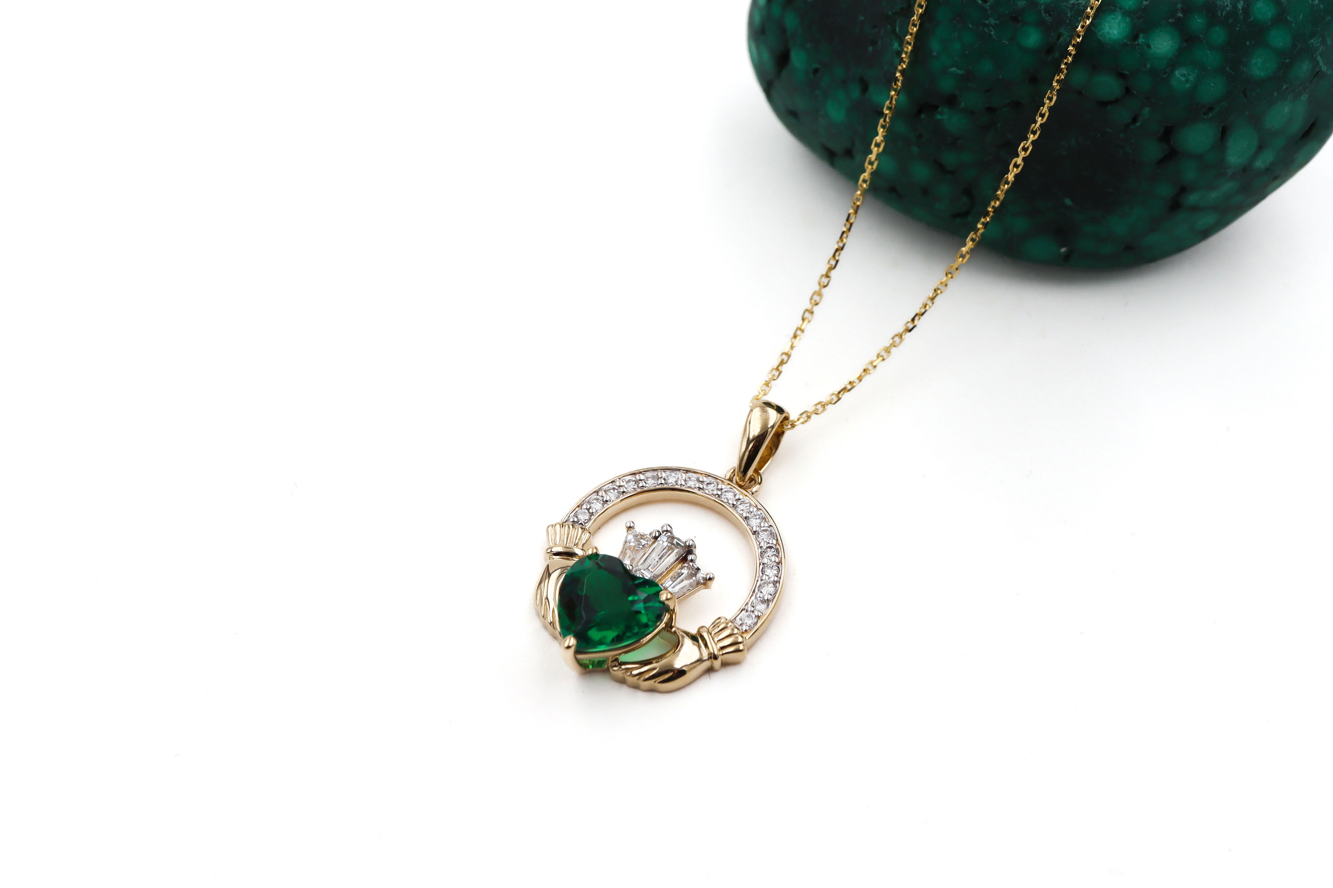 14k Yellow Gold Small Diamond Crowned 2ct Emerald Claddagh Necklace Sku 25236 flat
