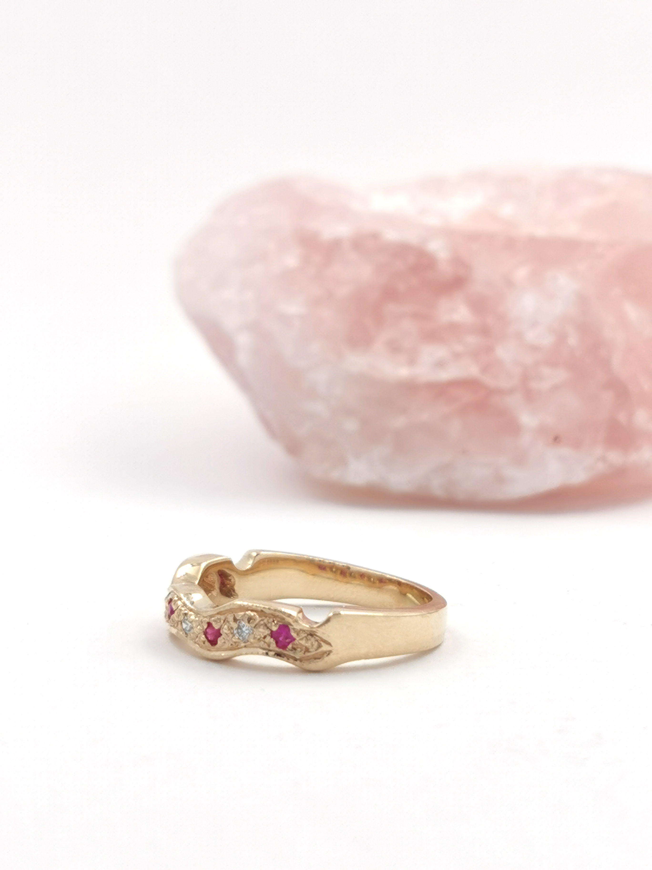 Irish Yellow Gold Claddagh Ring For Women. Side View.