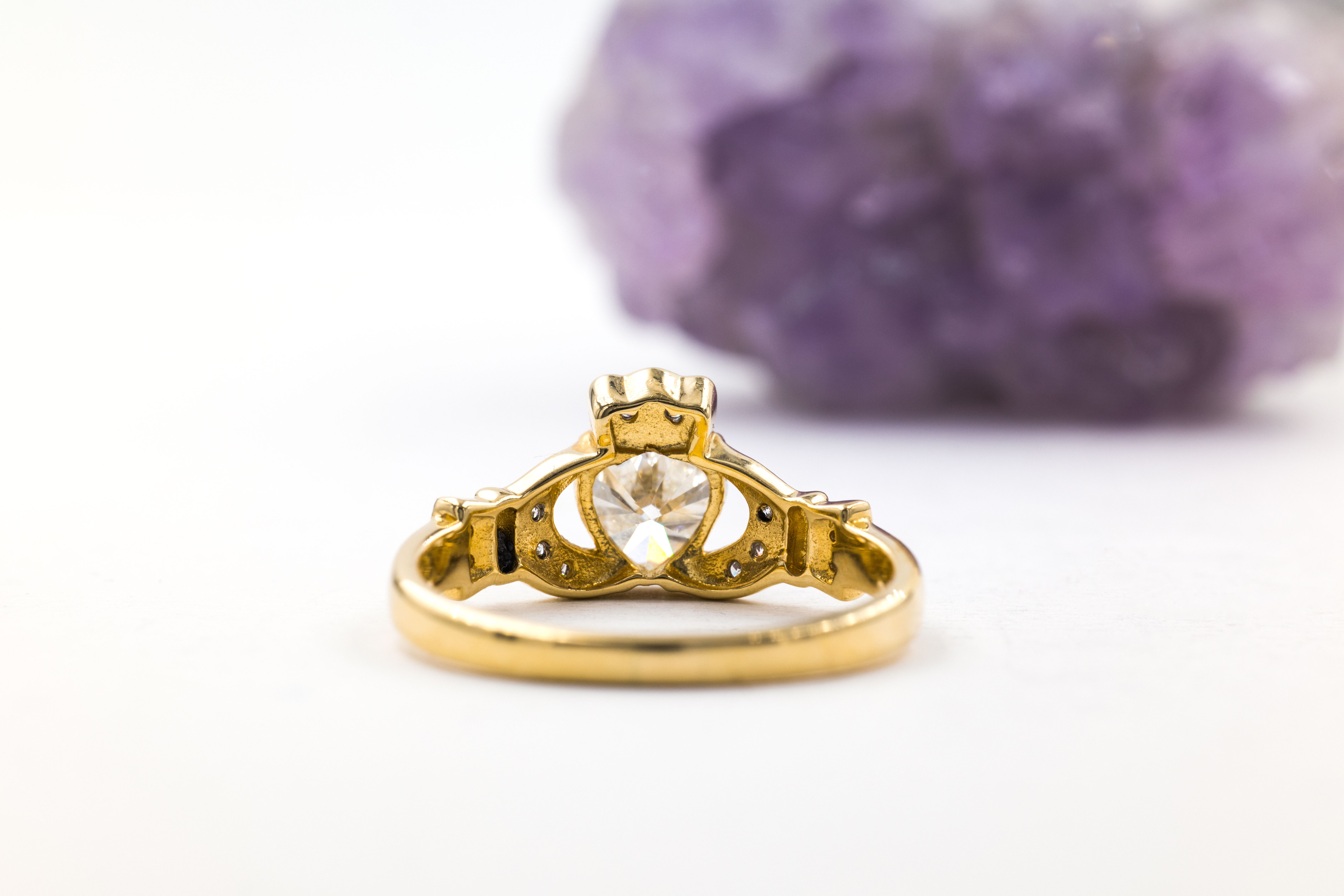 Womens Yellow Gold Claddagh 0.90ct Natural Diamond Ring