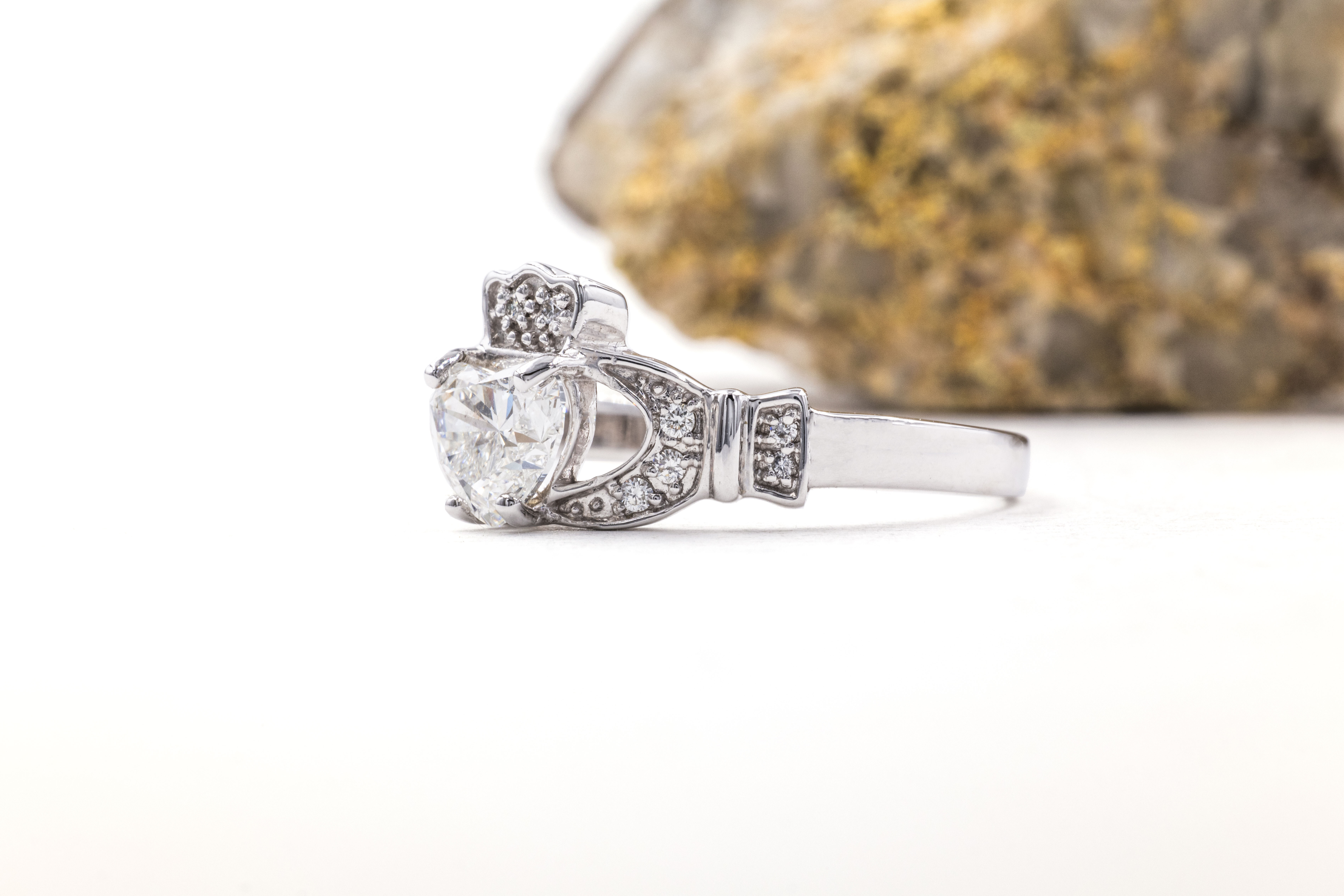 Genuine White Gold Claddagh Ring For Women