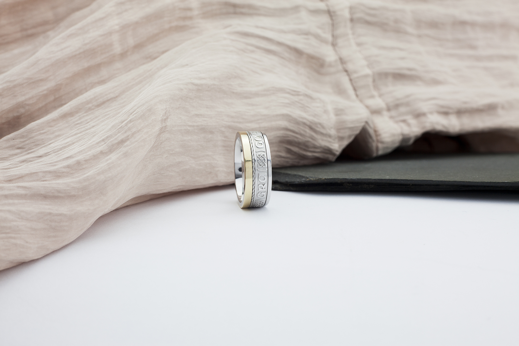 Gorgeous 18K White Gold & Yellow Gold Gaelic 7.3mm Ring