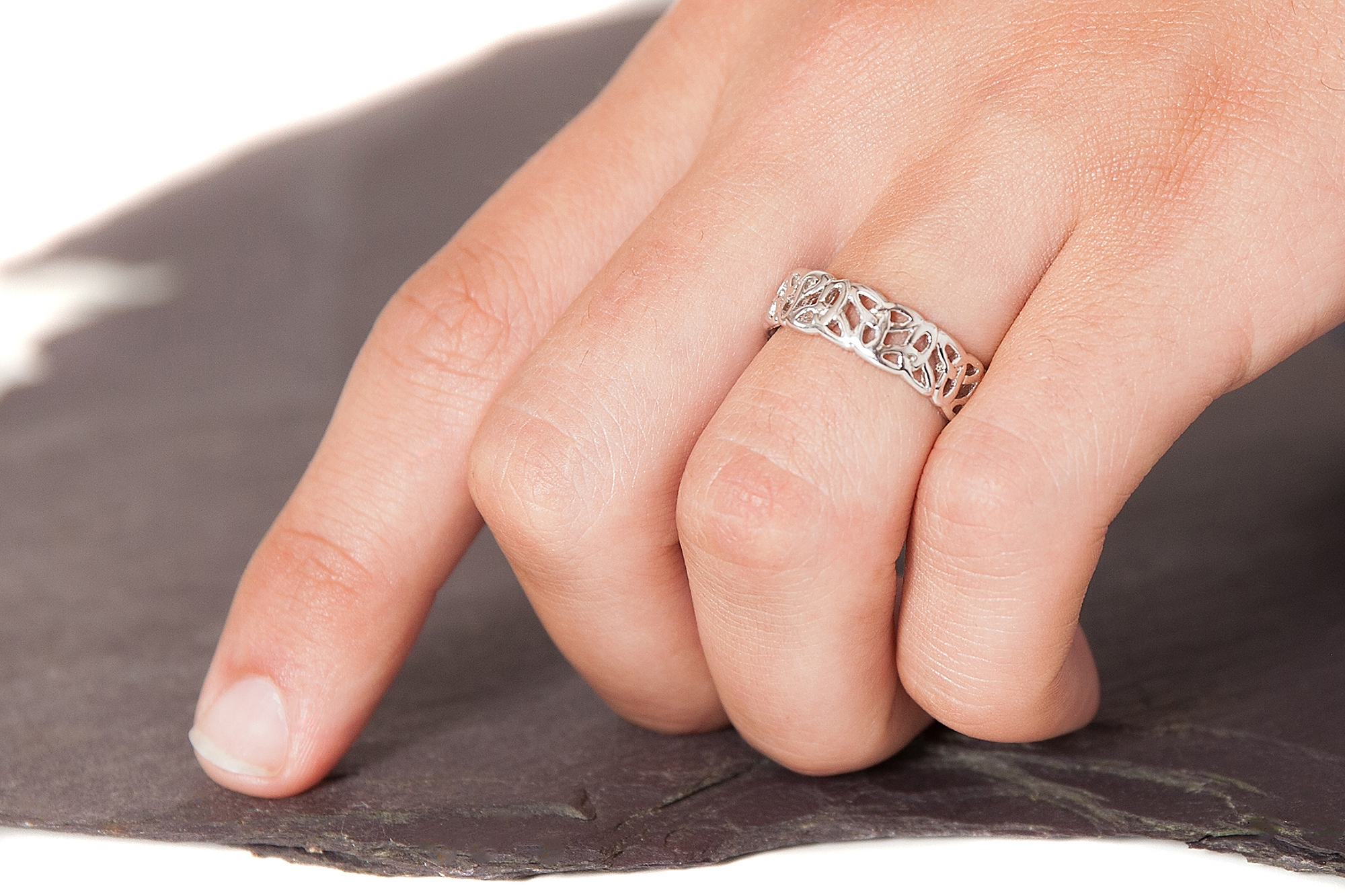 Real White Gold Trinity Knot & Celtic Knot 6.9mm Ring For Men - Model Photo