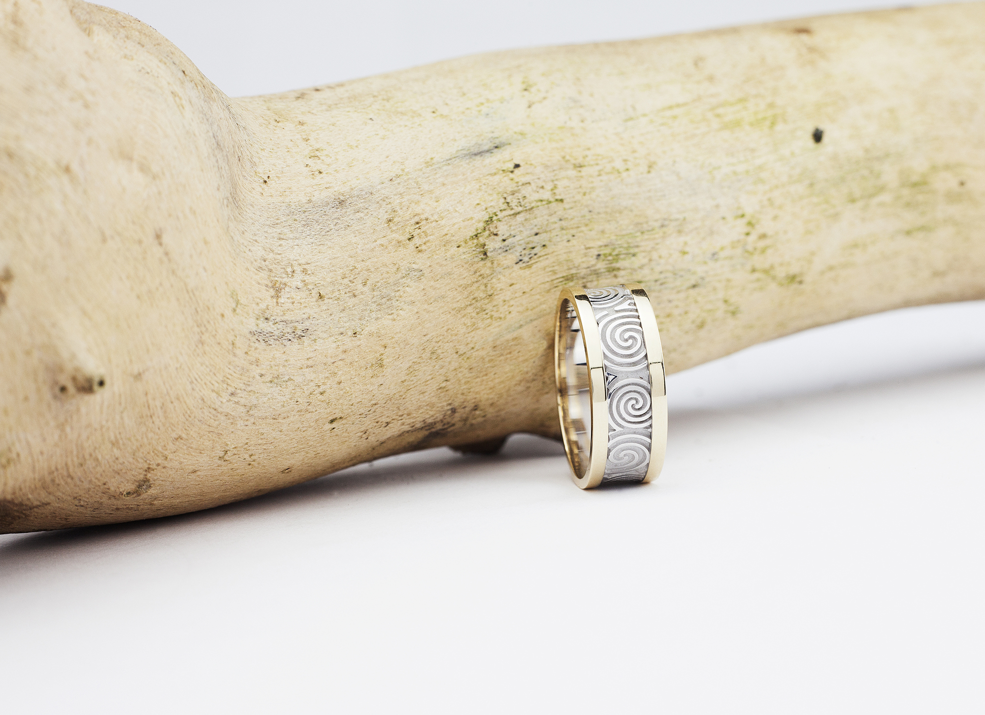 Irish White Gold & Yellow Gold Newgrange Ring For Men