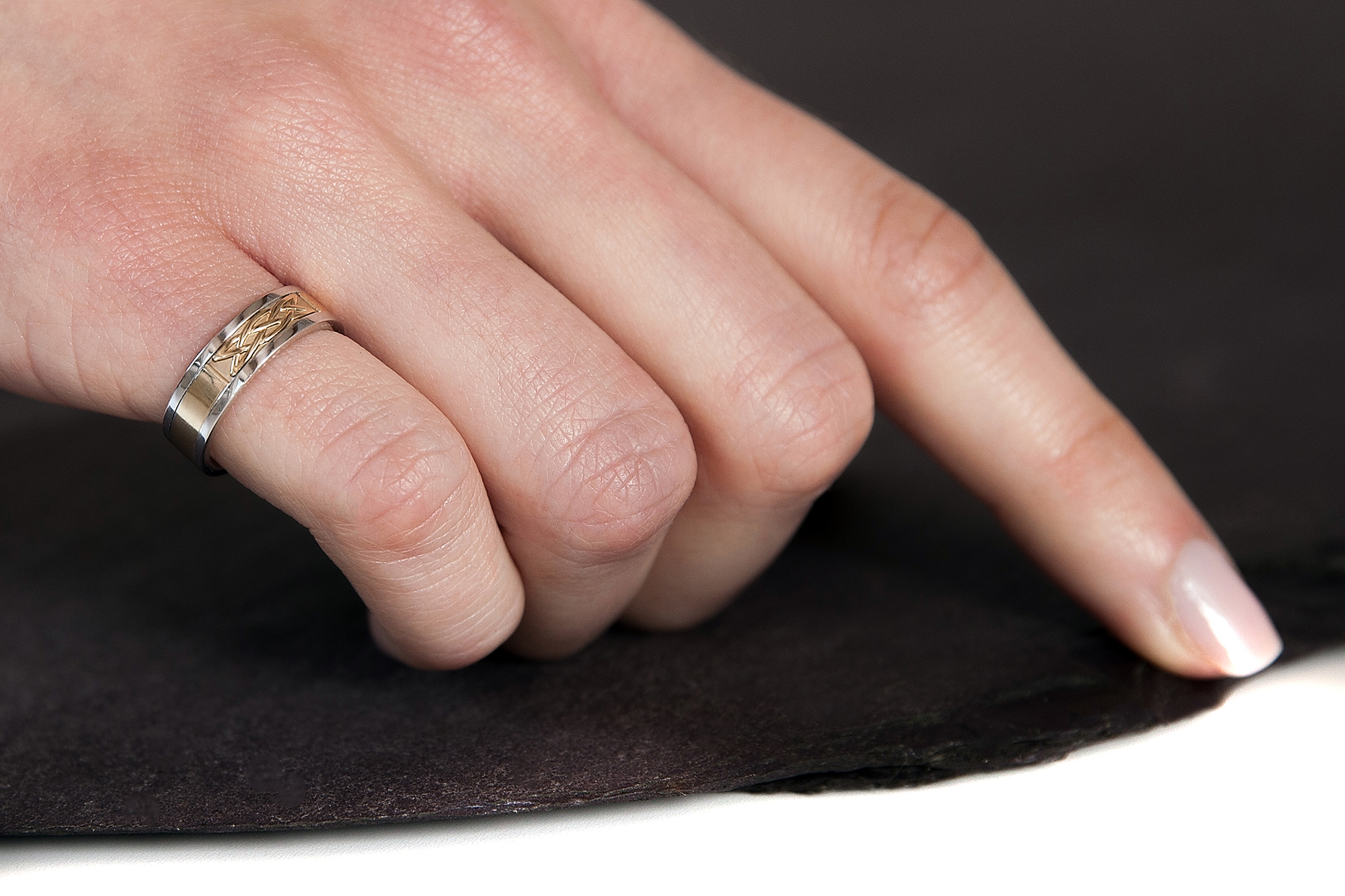 Womens White Gold & Yellow Gold Celtic Knot 5.0mm Ring - Model Photo