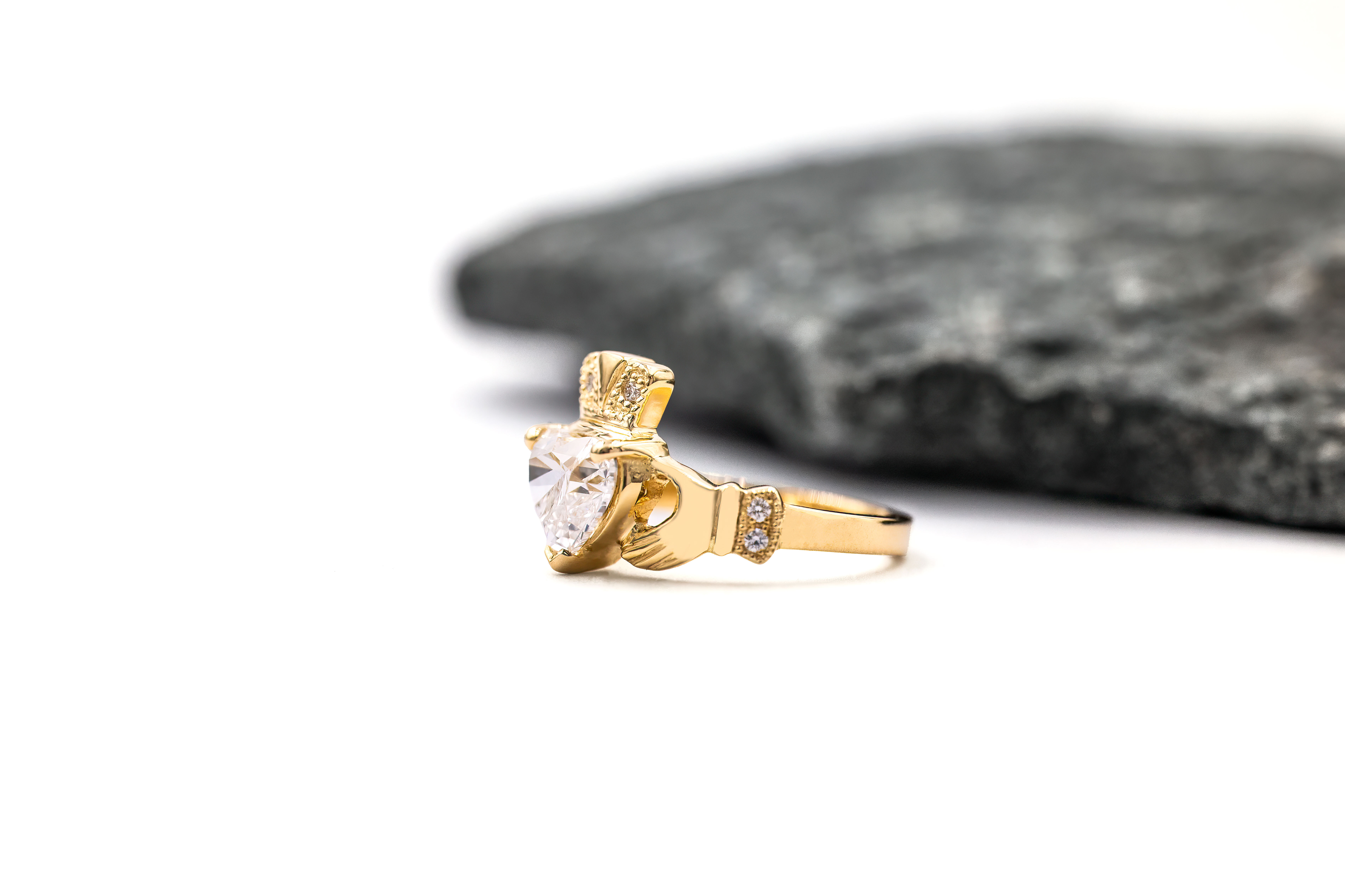 Womens Claddagh 2.00ct Lab Grown Diamond Ring in Yellow Gold. Side View.