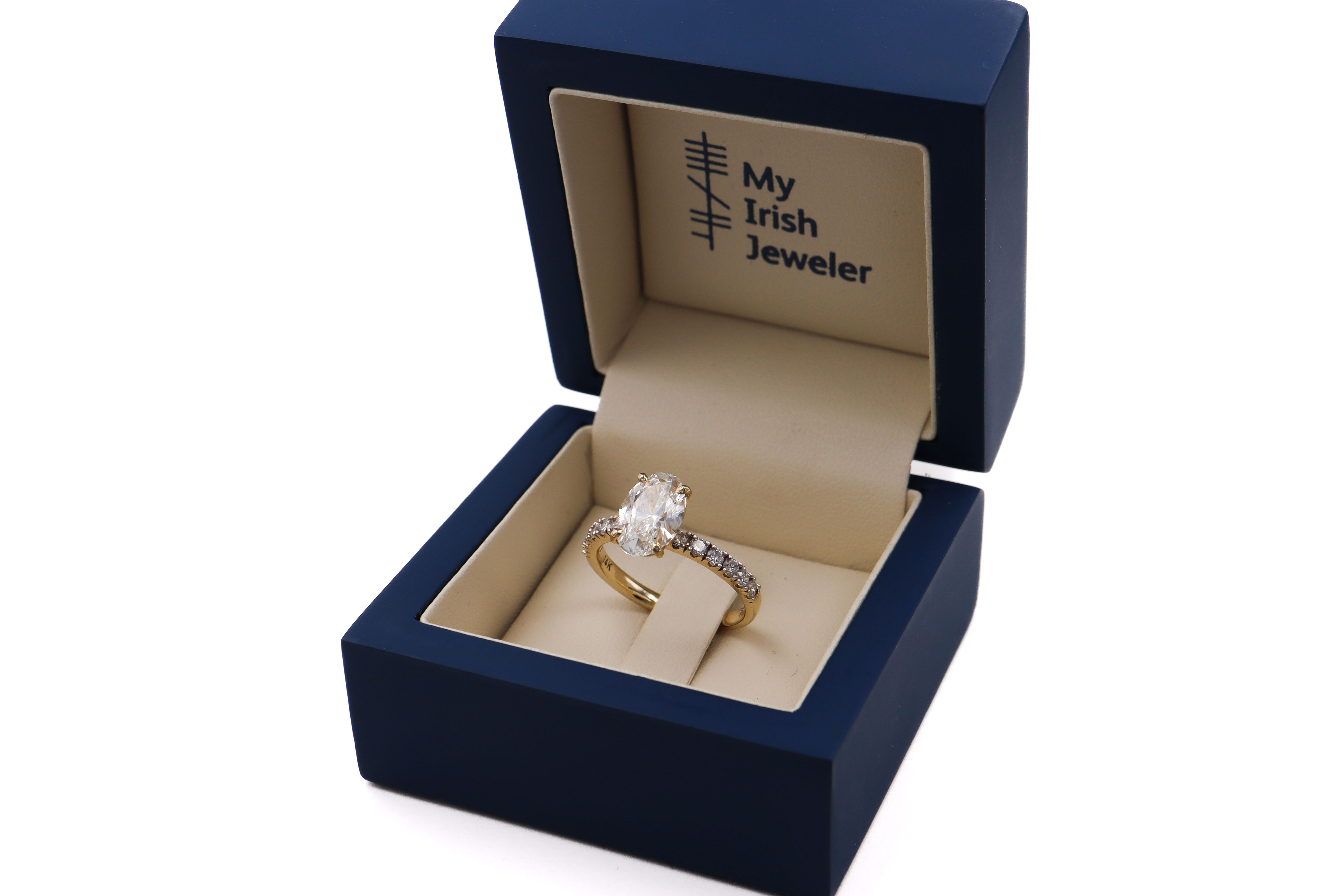 2ct Oval diamond Love Knot Ring