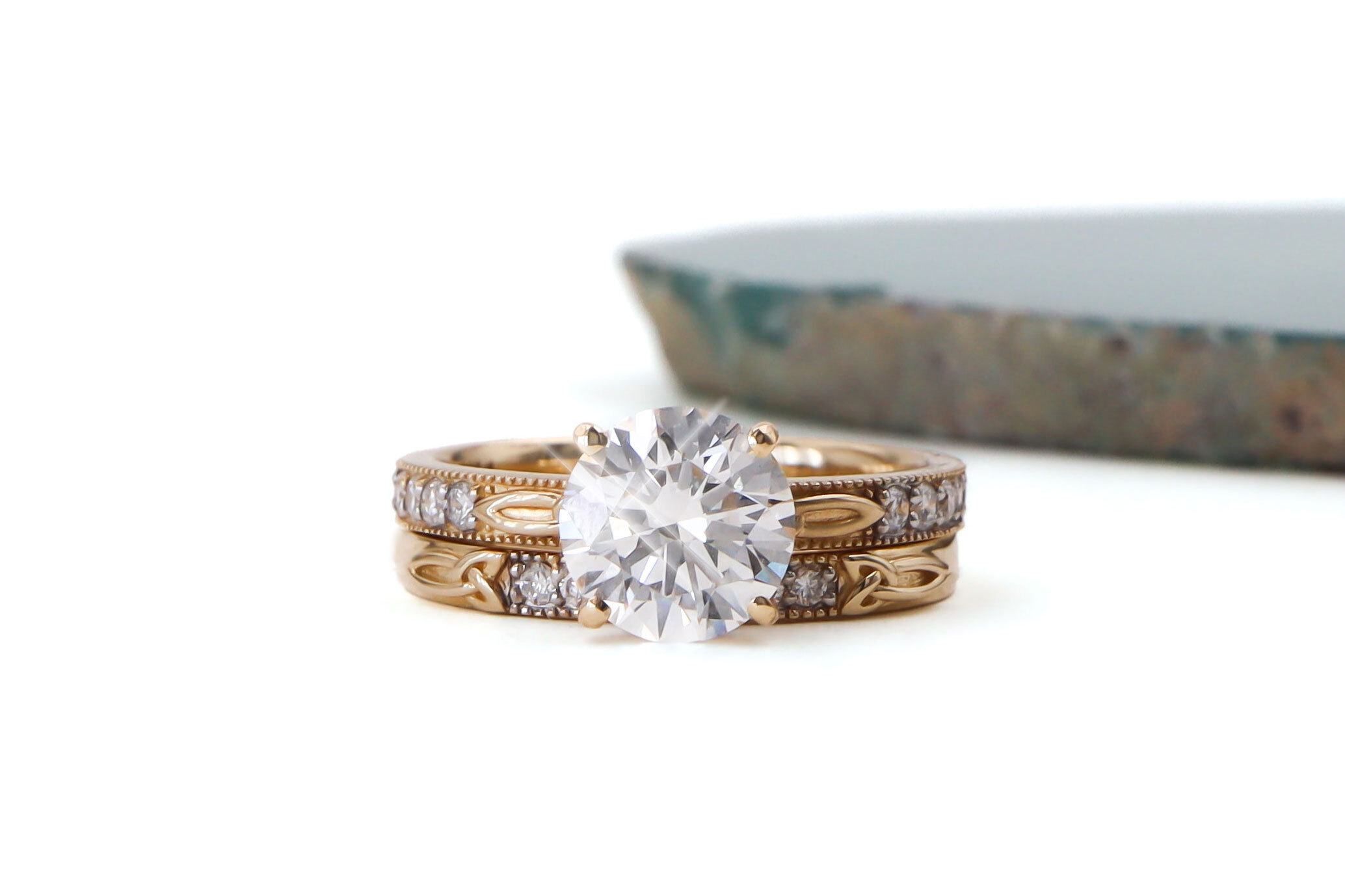 Attractive 14K Yellow Gold Trinity Knot Ring For Women With a Polished Finish