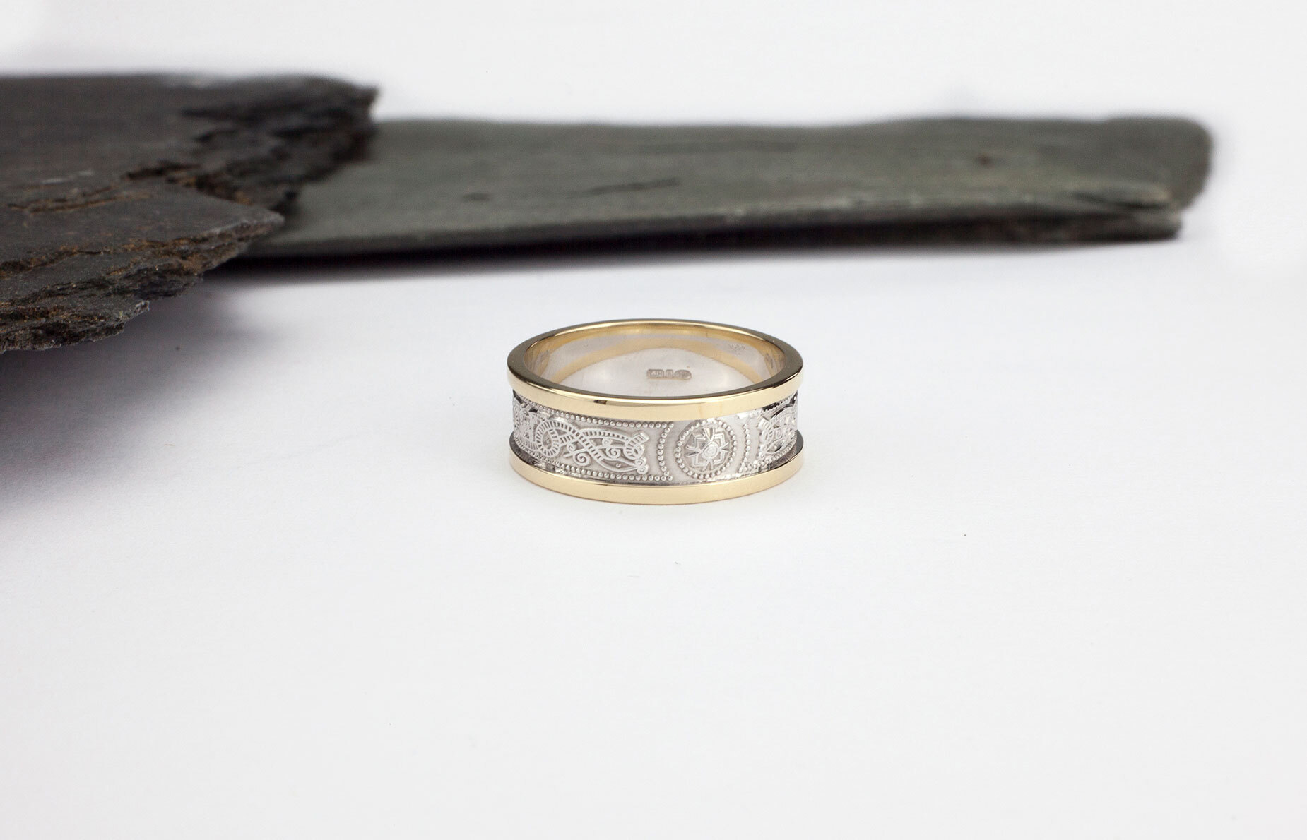 10K White Gold & Yellow Gold - 8mm