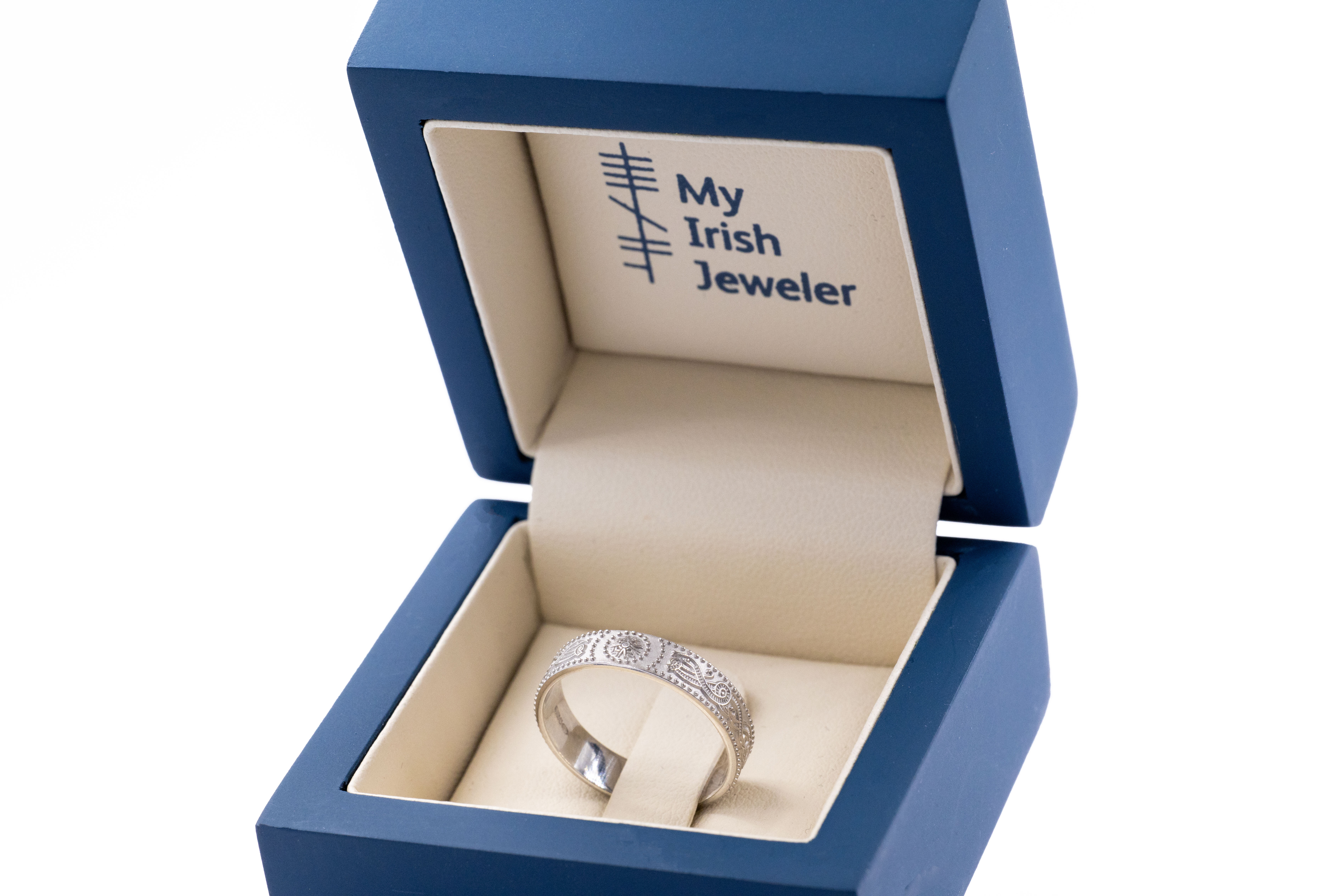 Womens Florentine Celtic Warrior & Celtic Knot Wedding Ring in Real White Gold. In Luxury Packaging.