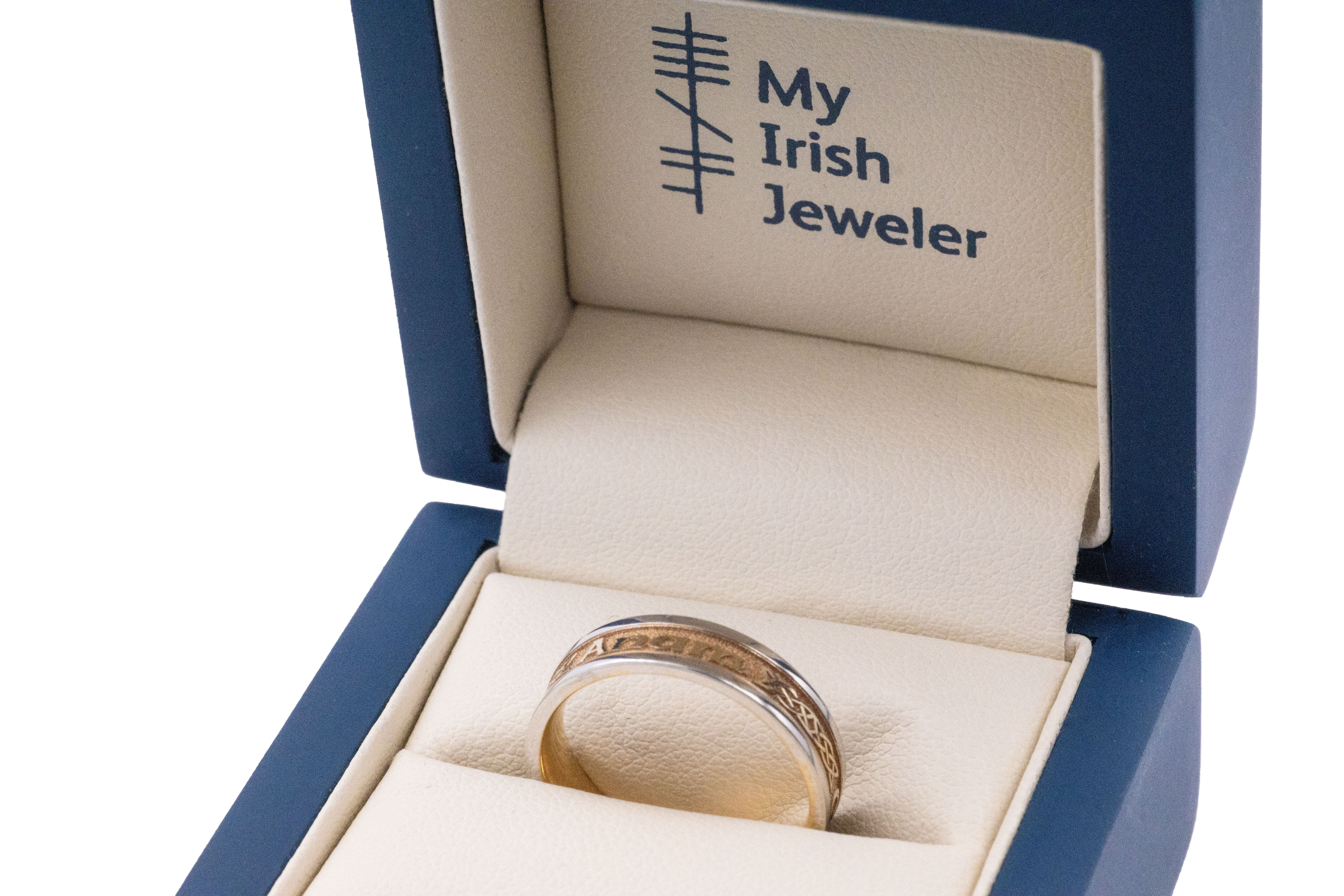Womens Luxurious 14K Yellow Gold & White Gold Mo Anam Cara & Gaelic & Celtic Knot 5.0mm Ring. In Luxury Packaging.