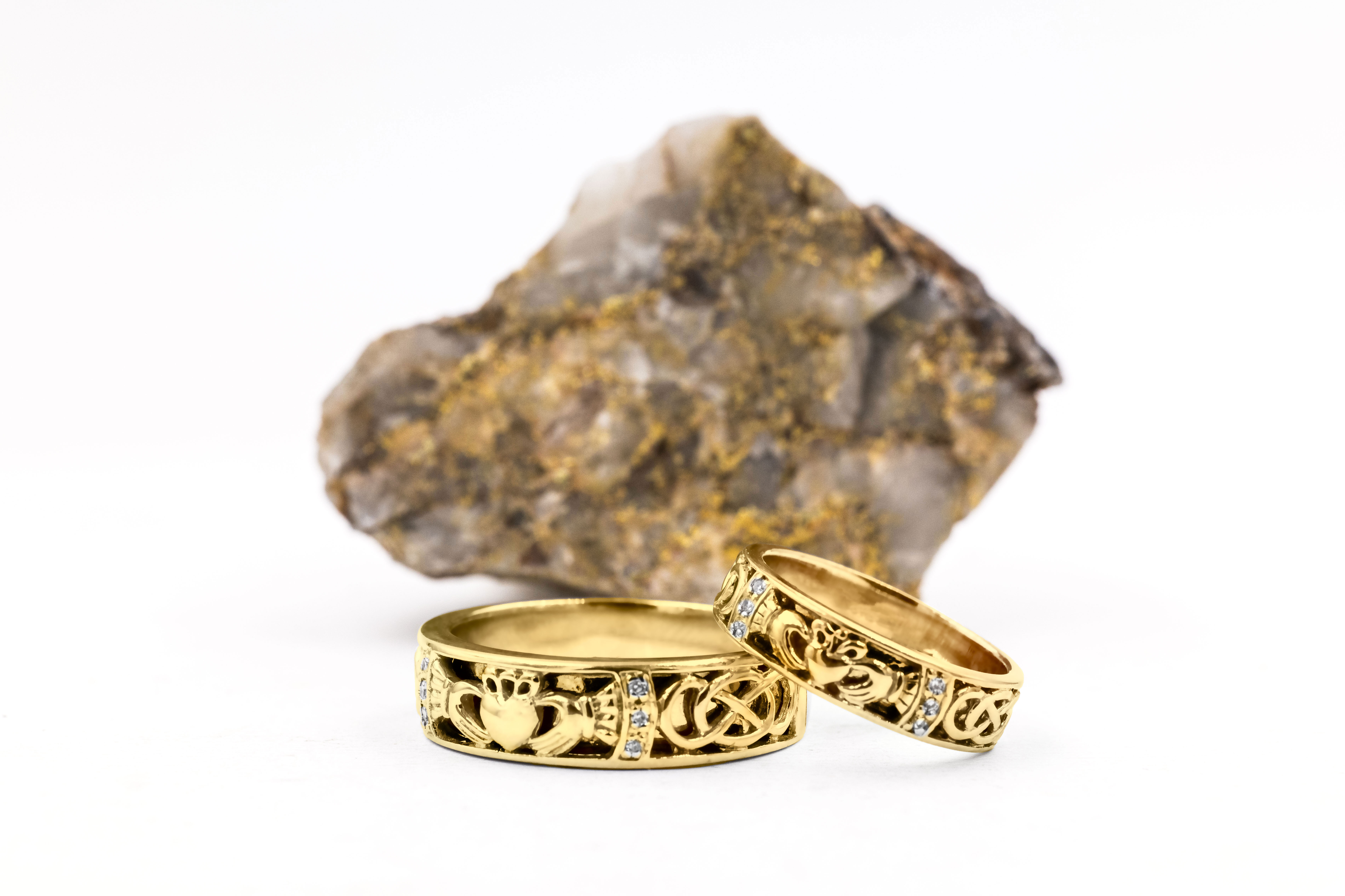 Real Yellow Gold Claddagh Wedding Ring For Men