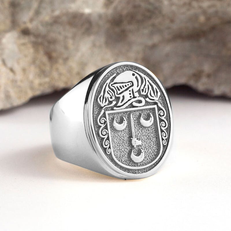 Family Crest Ring with Helmet