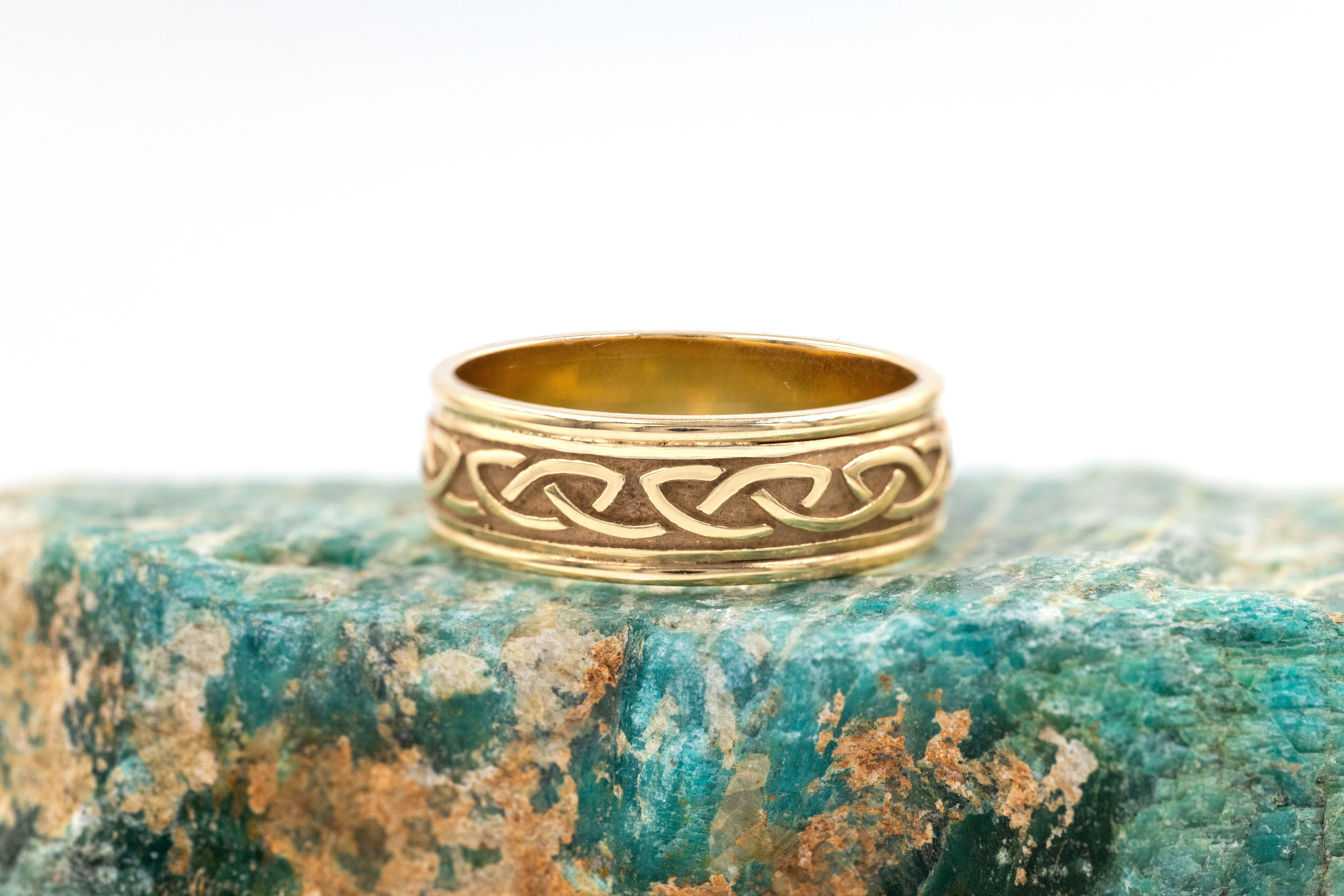Irish Yellow Gold Celtic Knot Wedding Ring