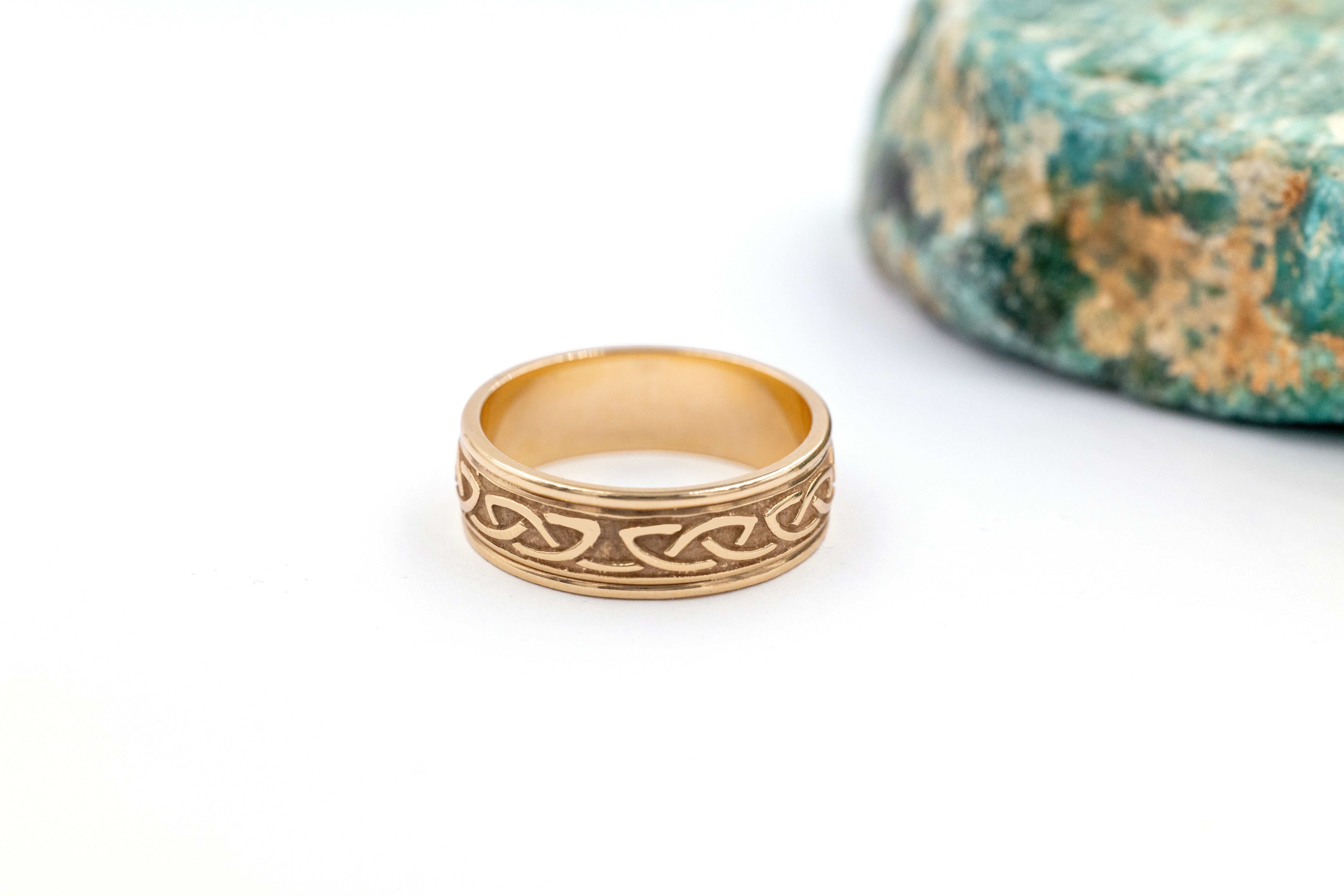 Celtic Knot 8.0mm Ring in Yellow Gold