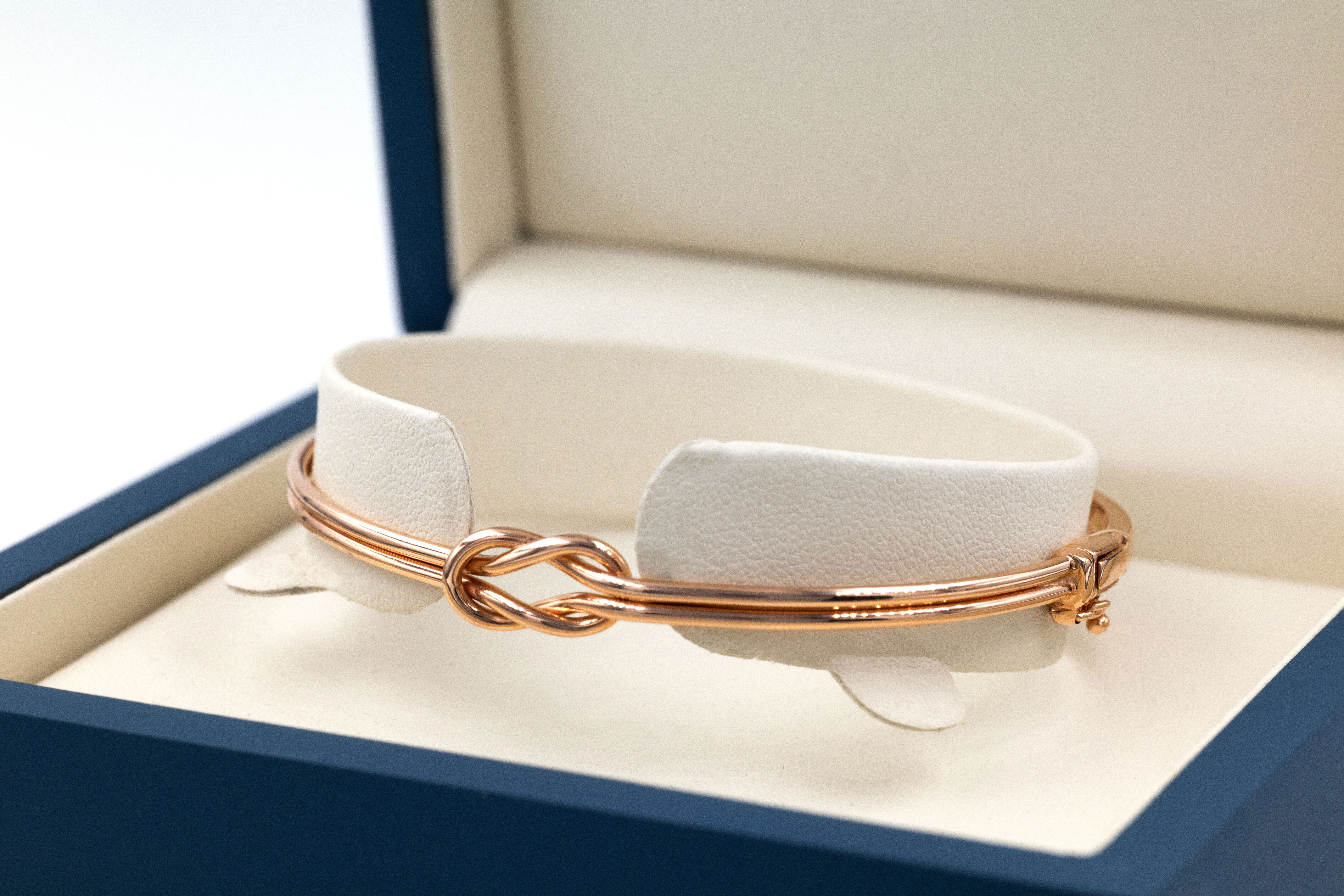 Gorgeous 9K Rose Gold Celtic Knot Bracelet With a Polished Finish For Women. In Luxury Packaging.