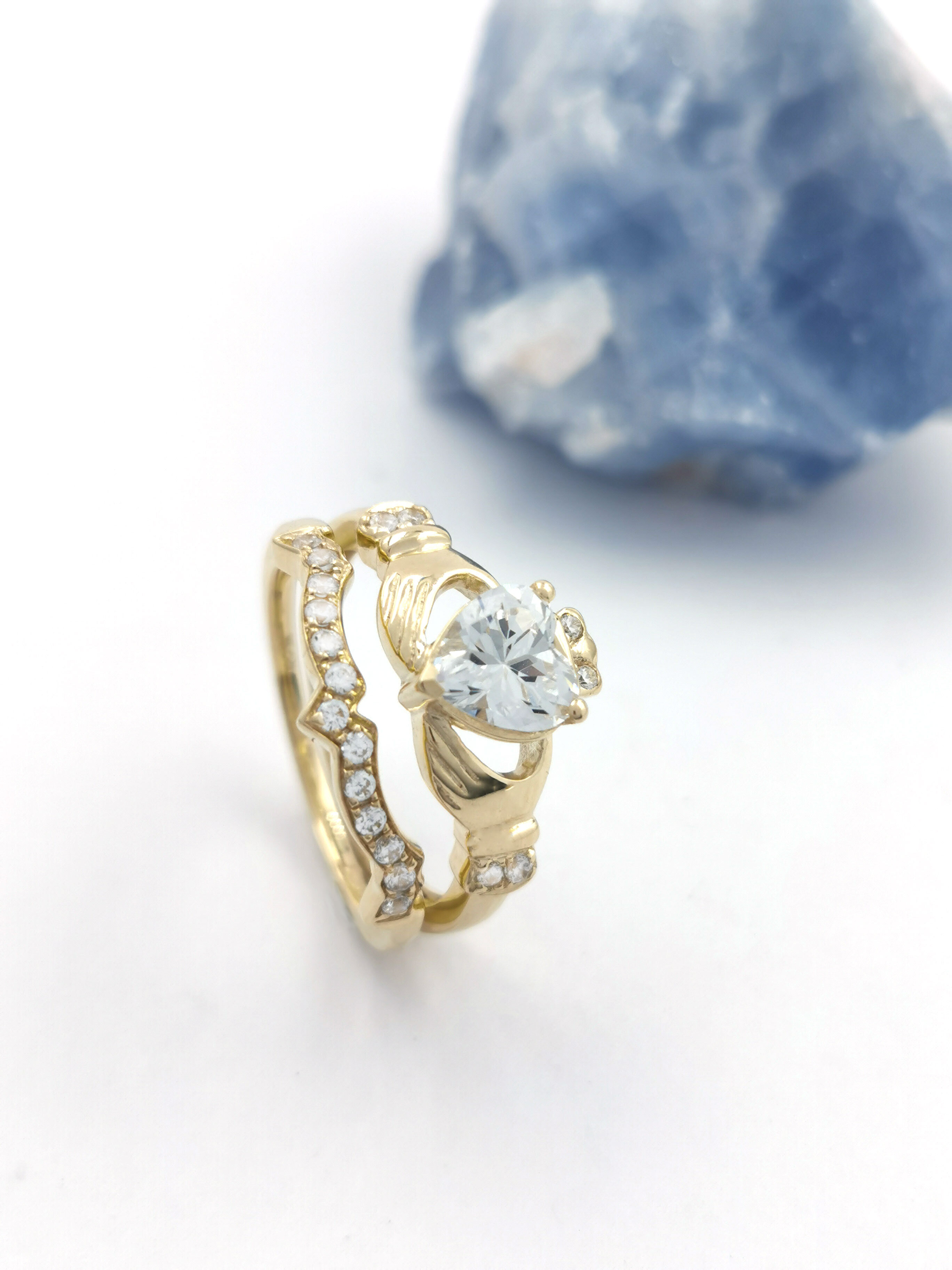 Womens Yellow Gold Claddagh Ring