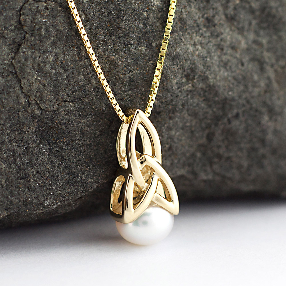 Our Pearl Guide: What they are, where they come from, and how to buy