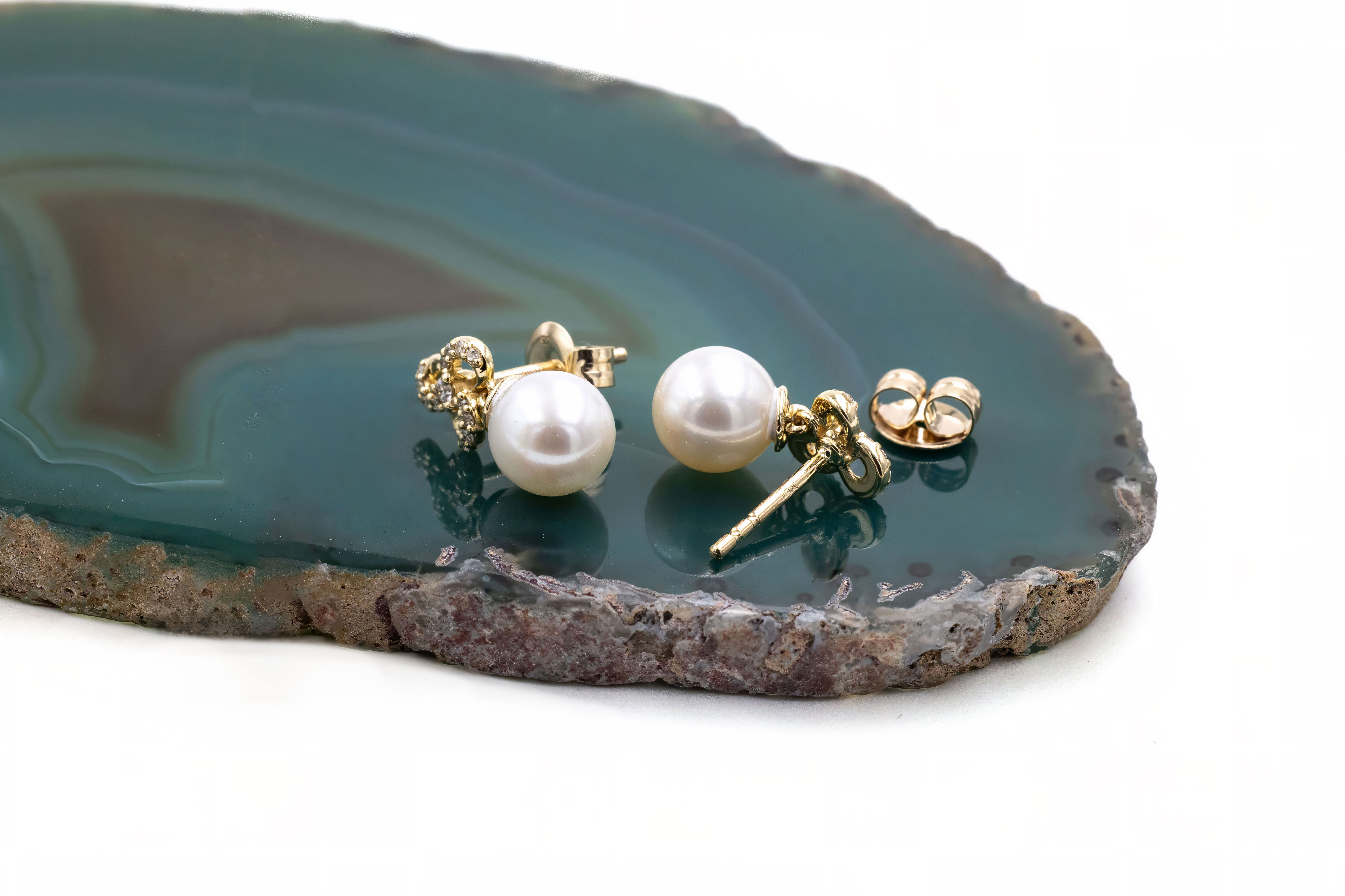 Womens Polished Trinity Knot Earrings in Real Yellow Gold