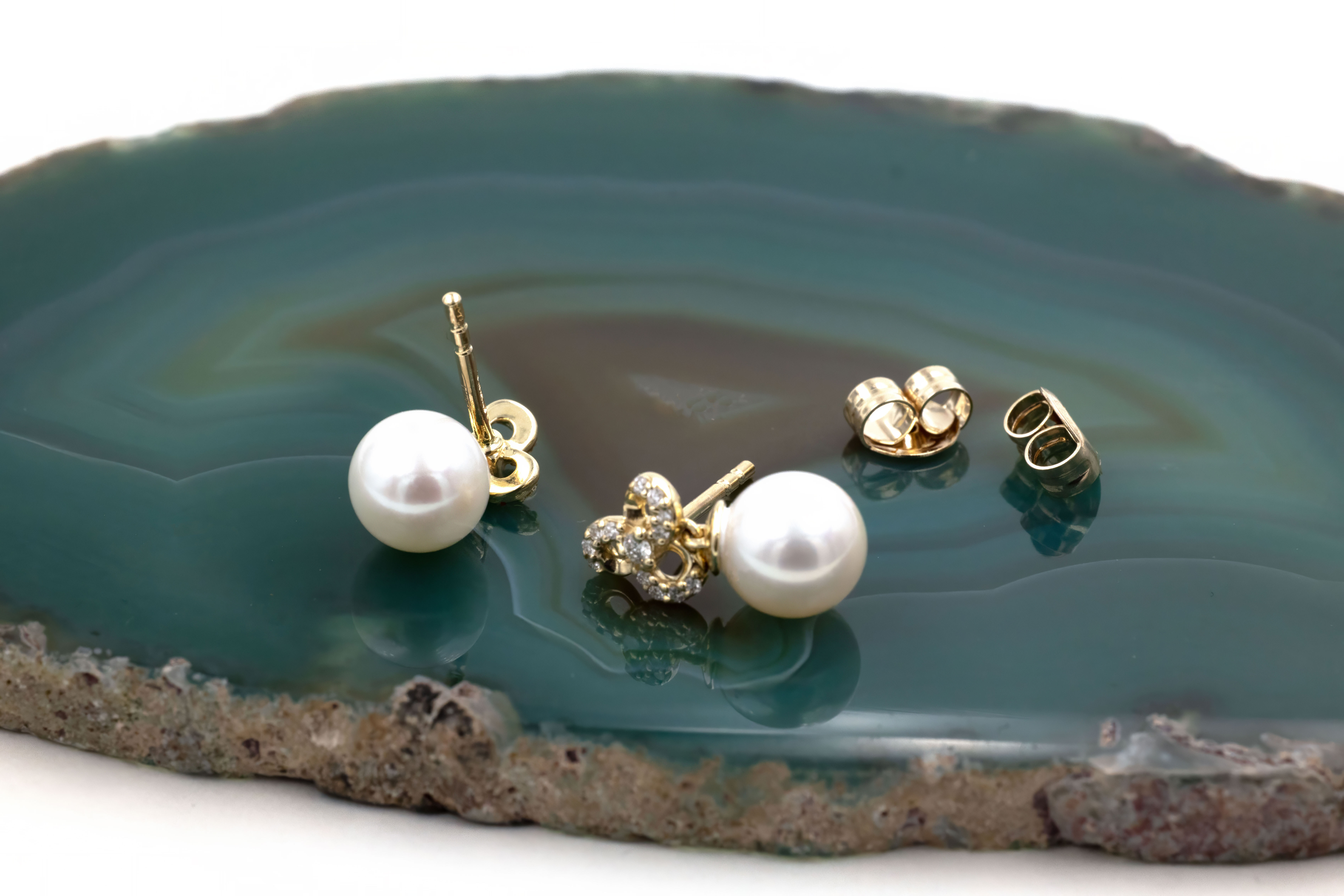 Gorgeous 9K Yellow Gold Trinity Knot Earrings For Women With a Polished Finish