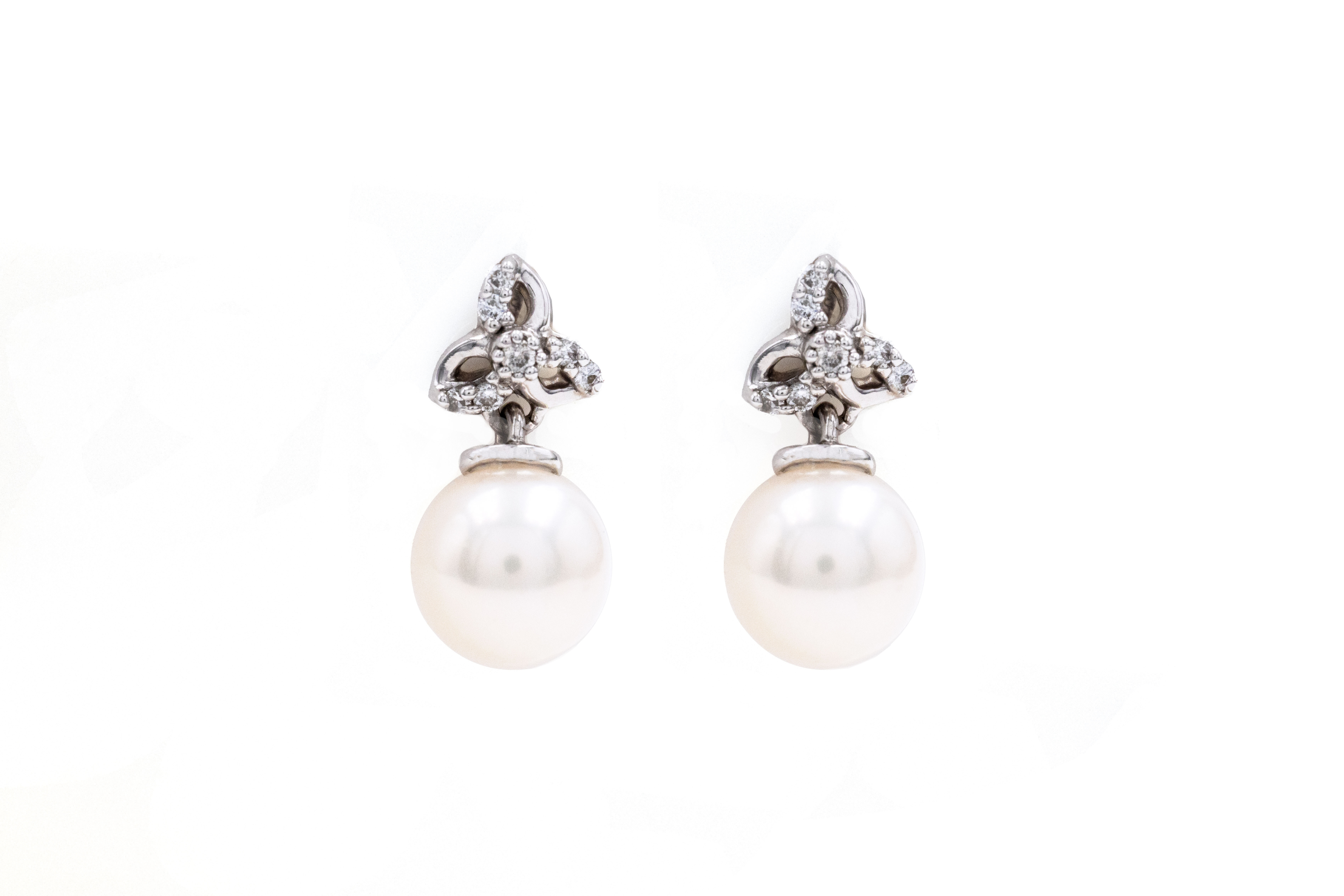 Authentic White Gold Trinity Knot Earrings With a Polished Finish For Women