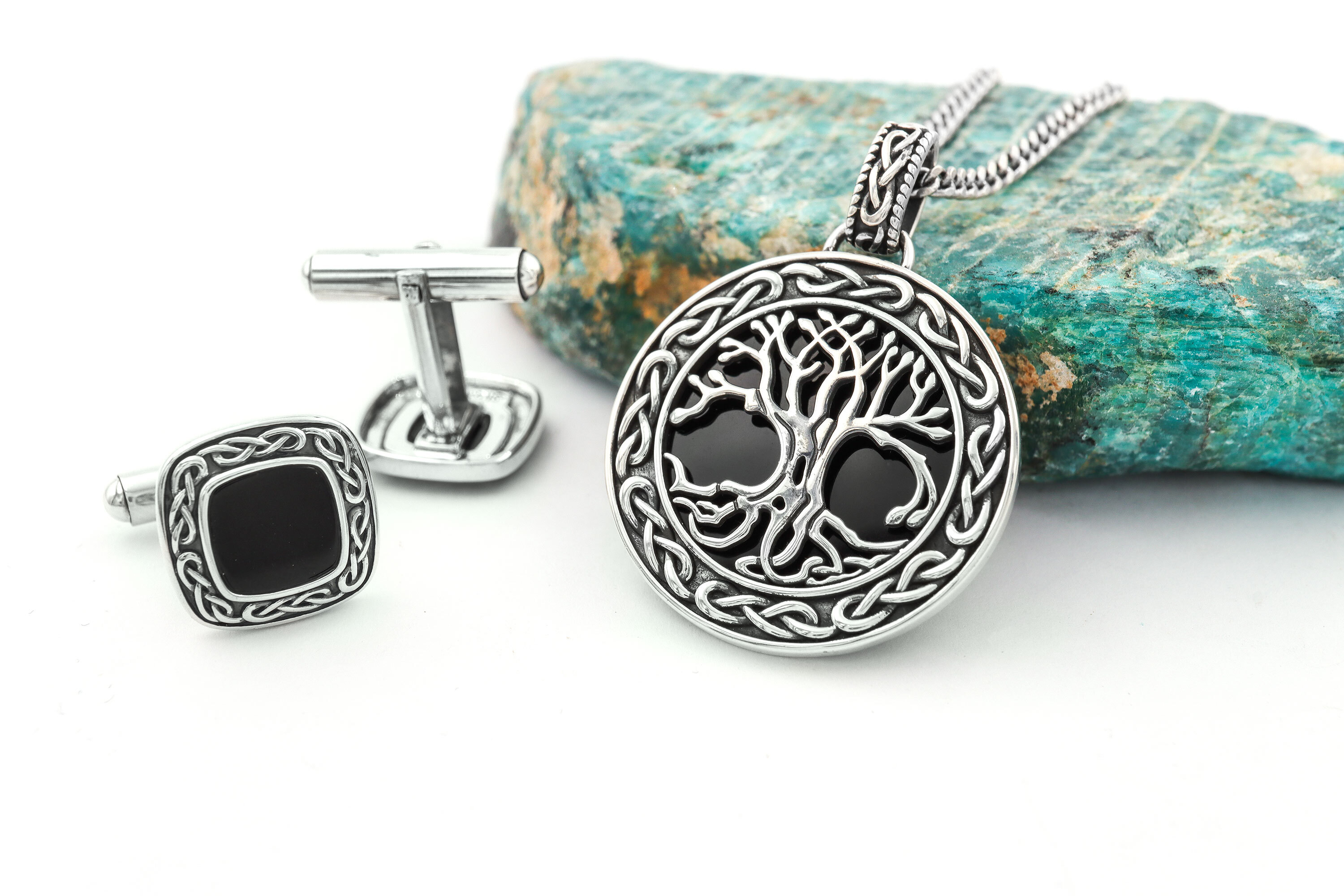 Gorgeous Sterling Silver Tree of Life Necklace