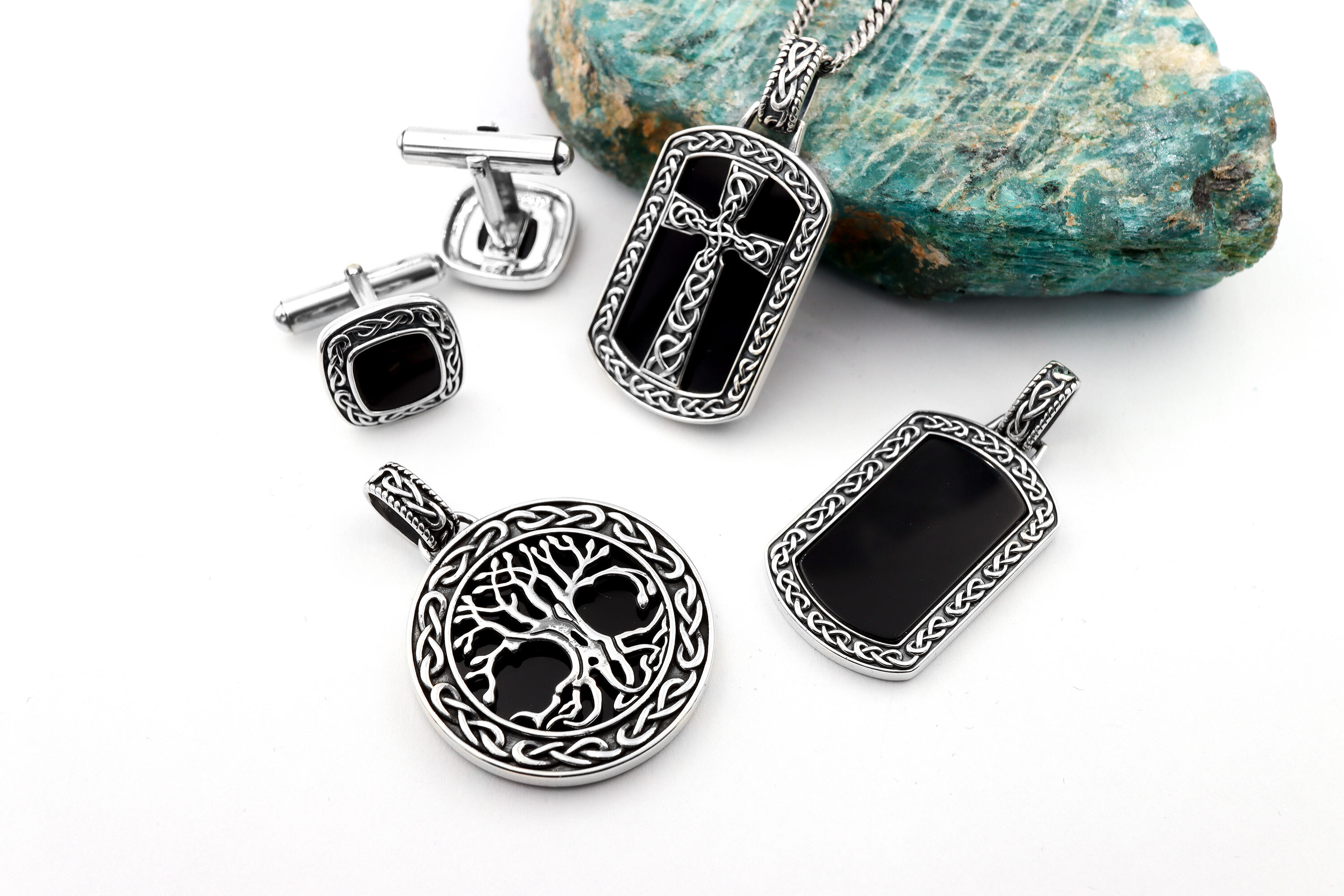 Awesome shops Vintage 800 Silver Onyx Pendant