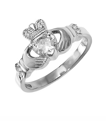 1 carat diamond claddagh ring