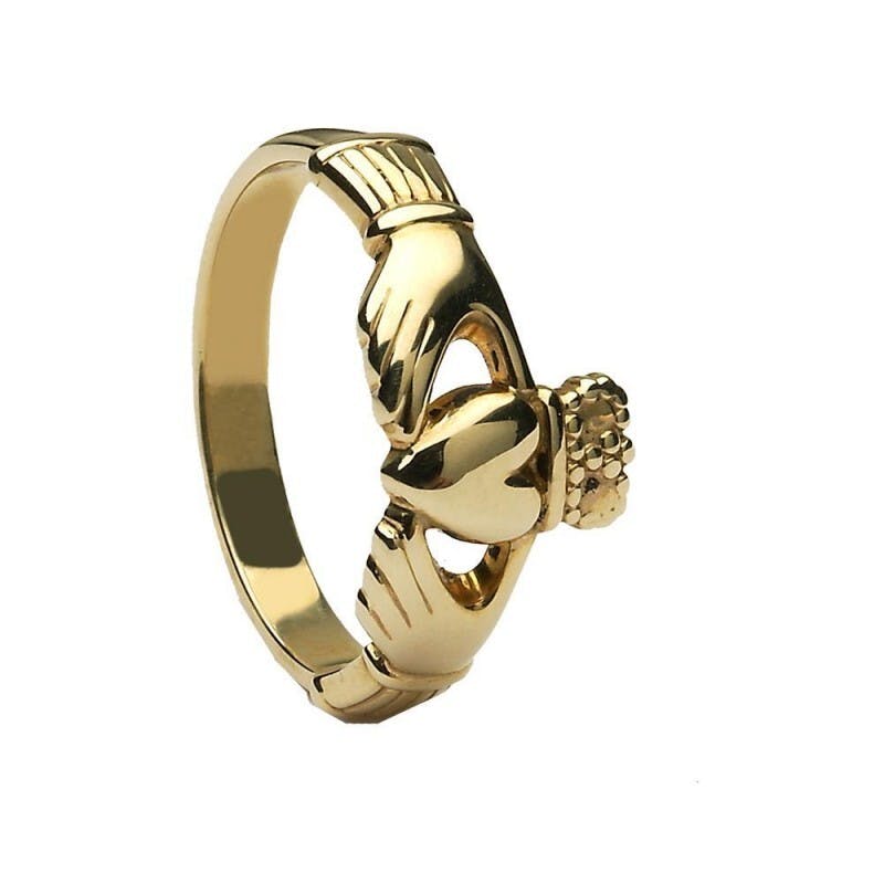 Luxurious 14K Yellow Gold Claddagh Ring For Women