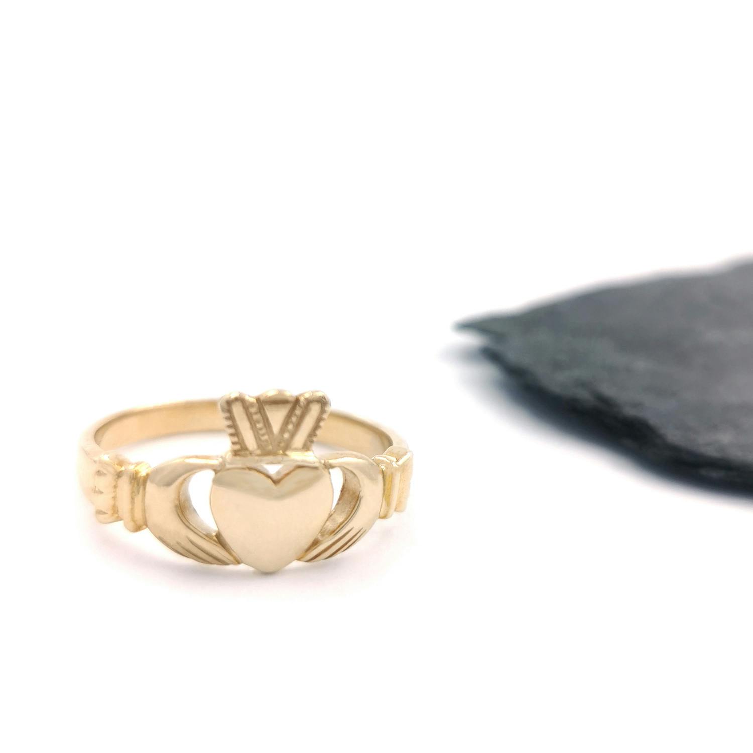 Mens 9K Gold Irish Claddagh Ring | My Irish Jeweler