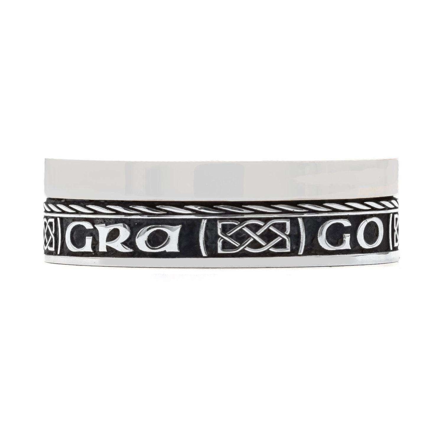 Grá Go Deo Ring with Celtic Knot
